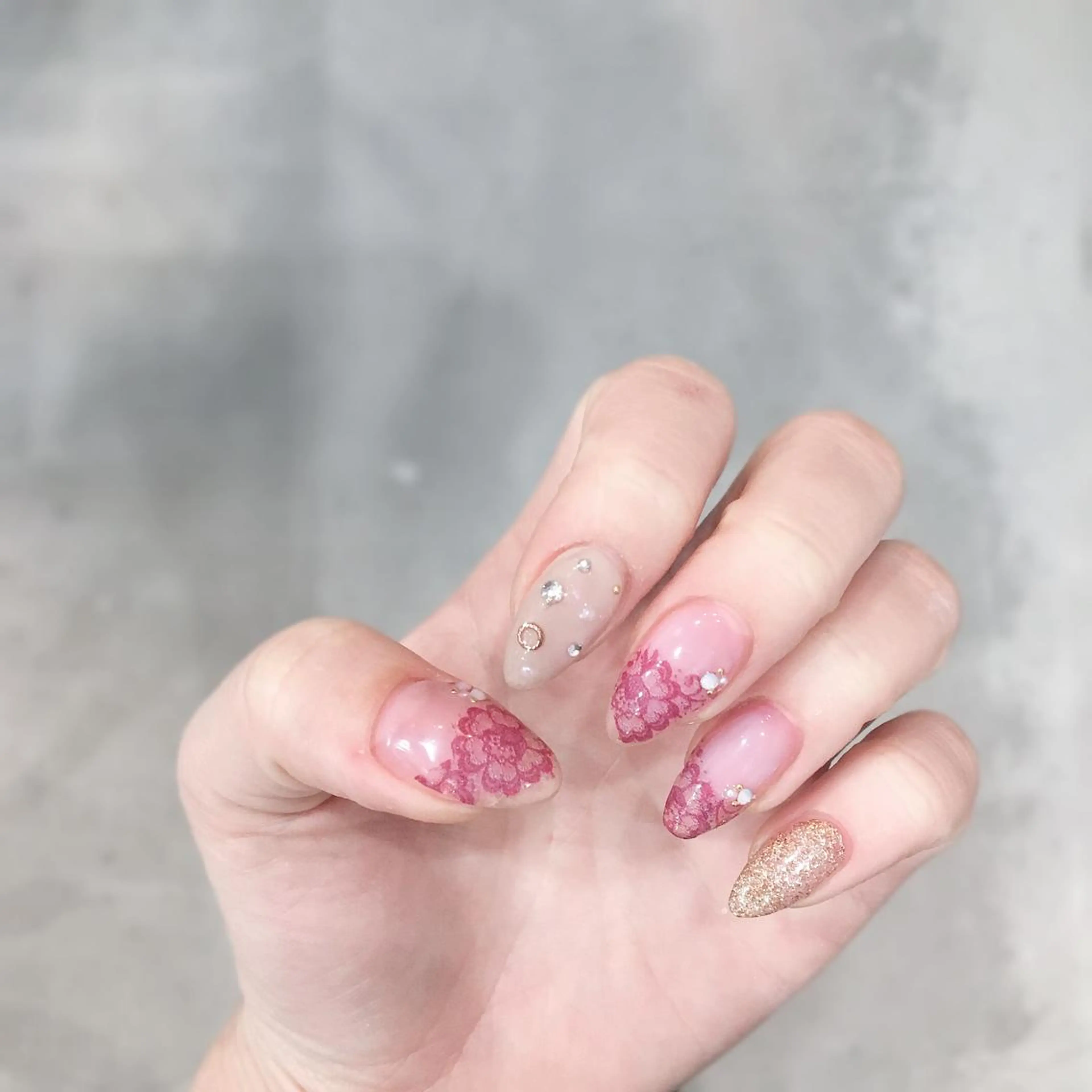 ネイル フラワーネイル レース Nailsalon Charis.yuのネイルデザイン