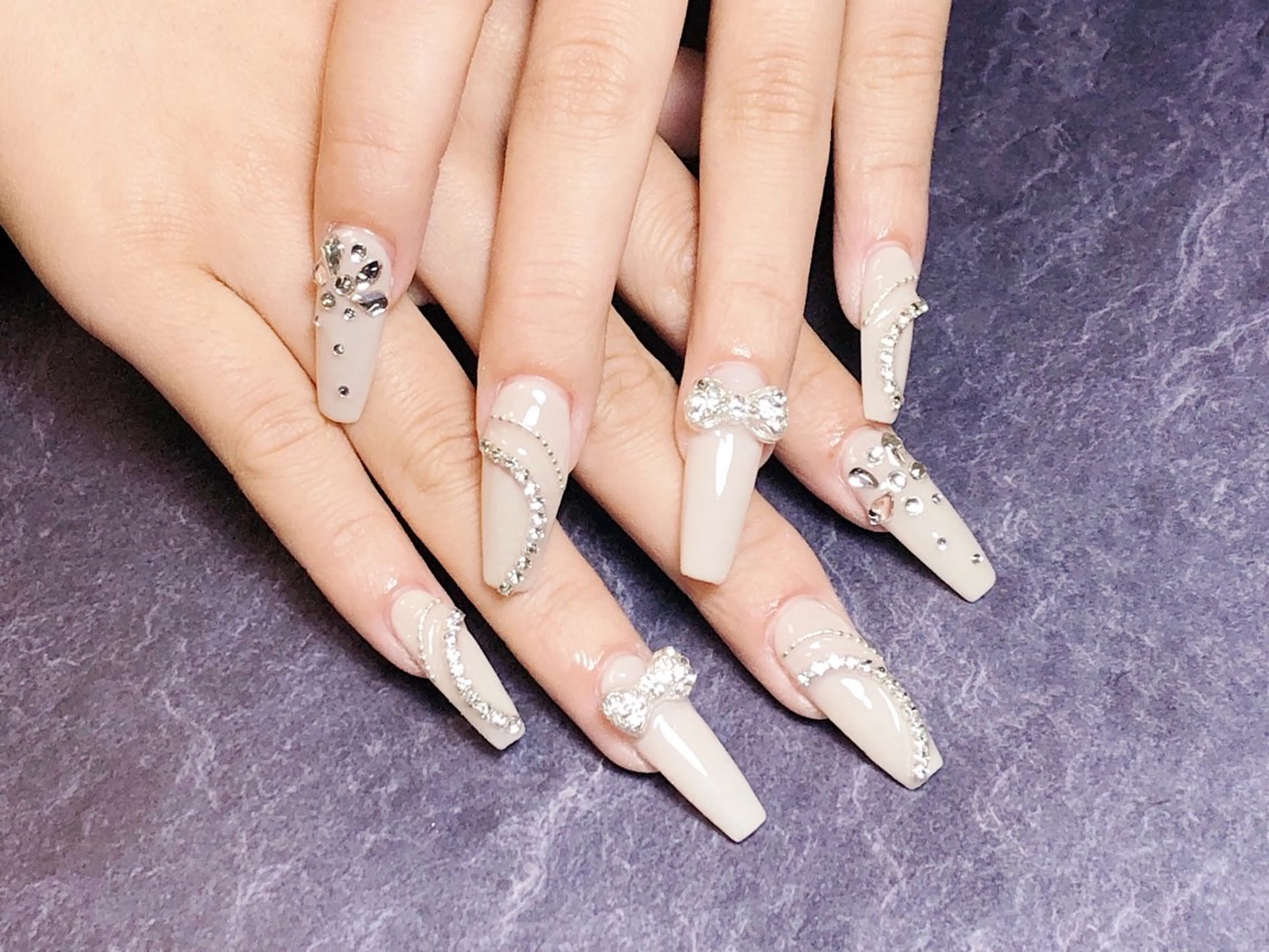 ネイル ハンドネイル 🐈yun nail ソン🐈のネイルデザイン