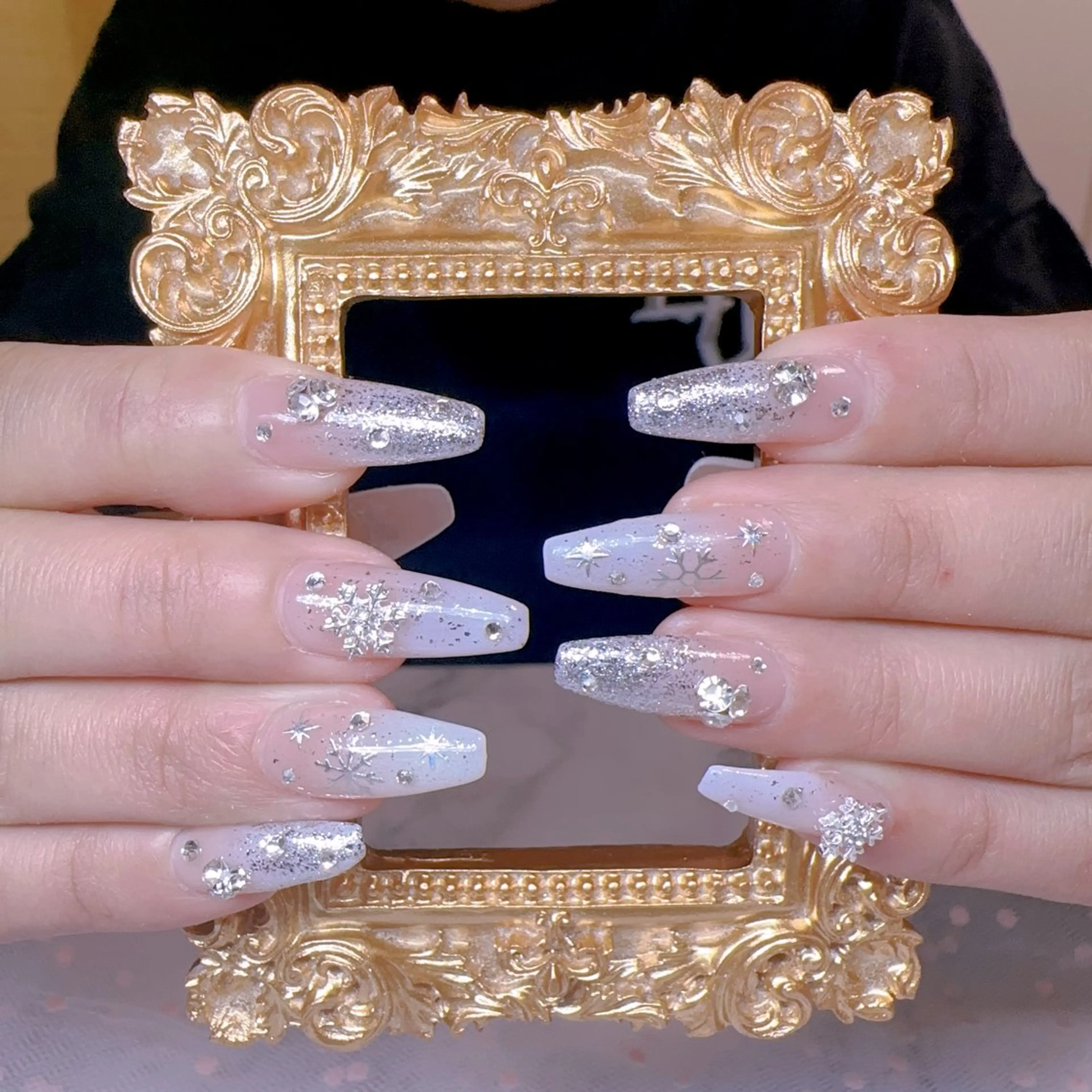 ネイル オーロラネイル フットネイル 韓国ネイル ラメ(グリッター) ラメグラデーション ハンドネイル Belle nail salon 新小岩のネイルデザイン