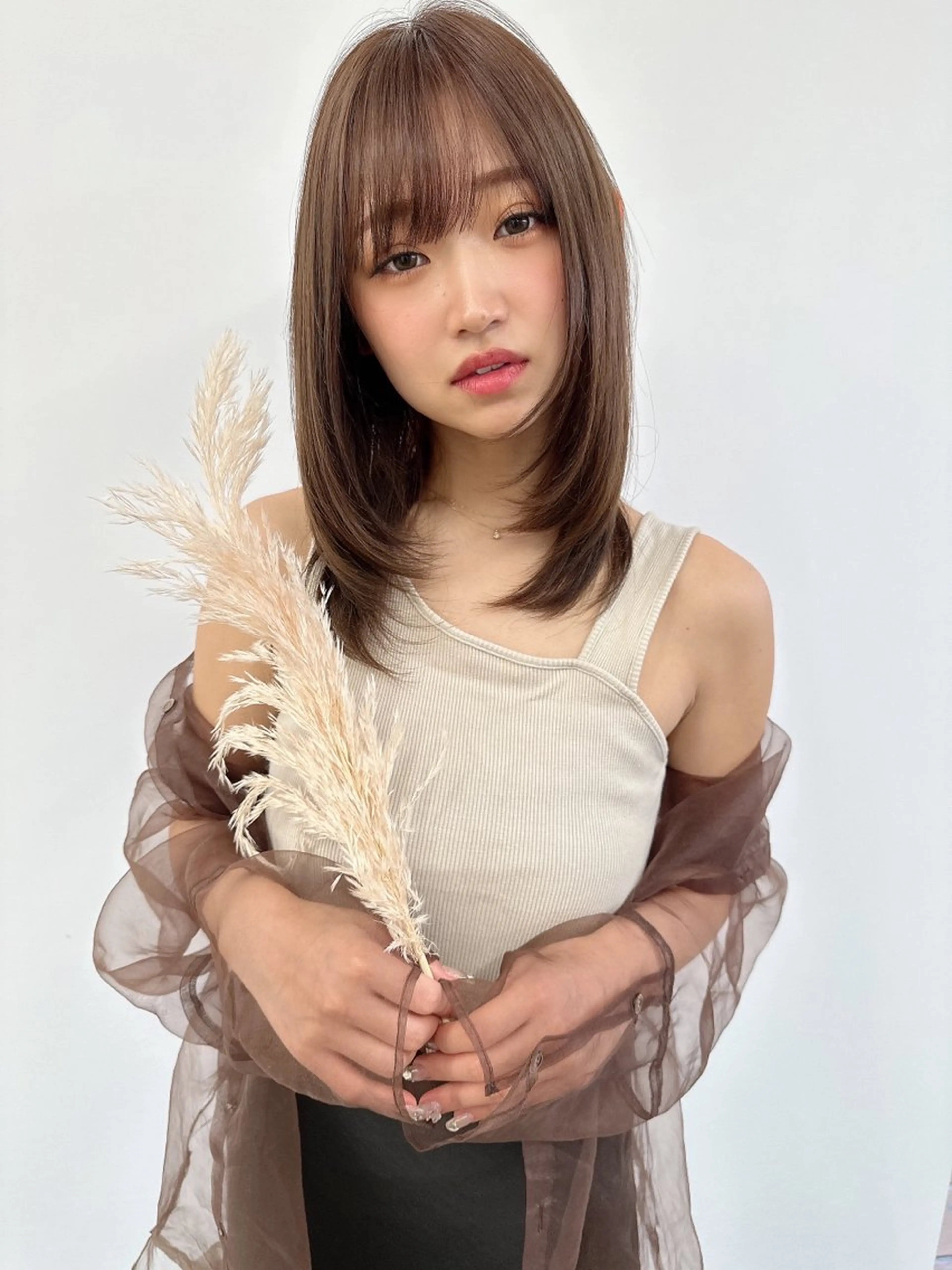 ミディアム カット ヘアカラー トリートメント vince. moekoのヘアスタイル