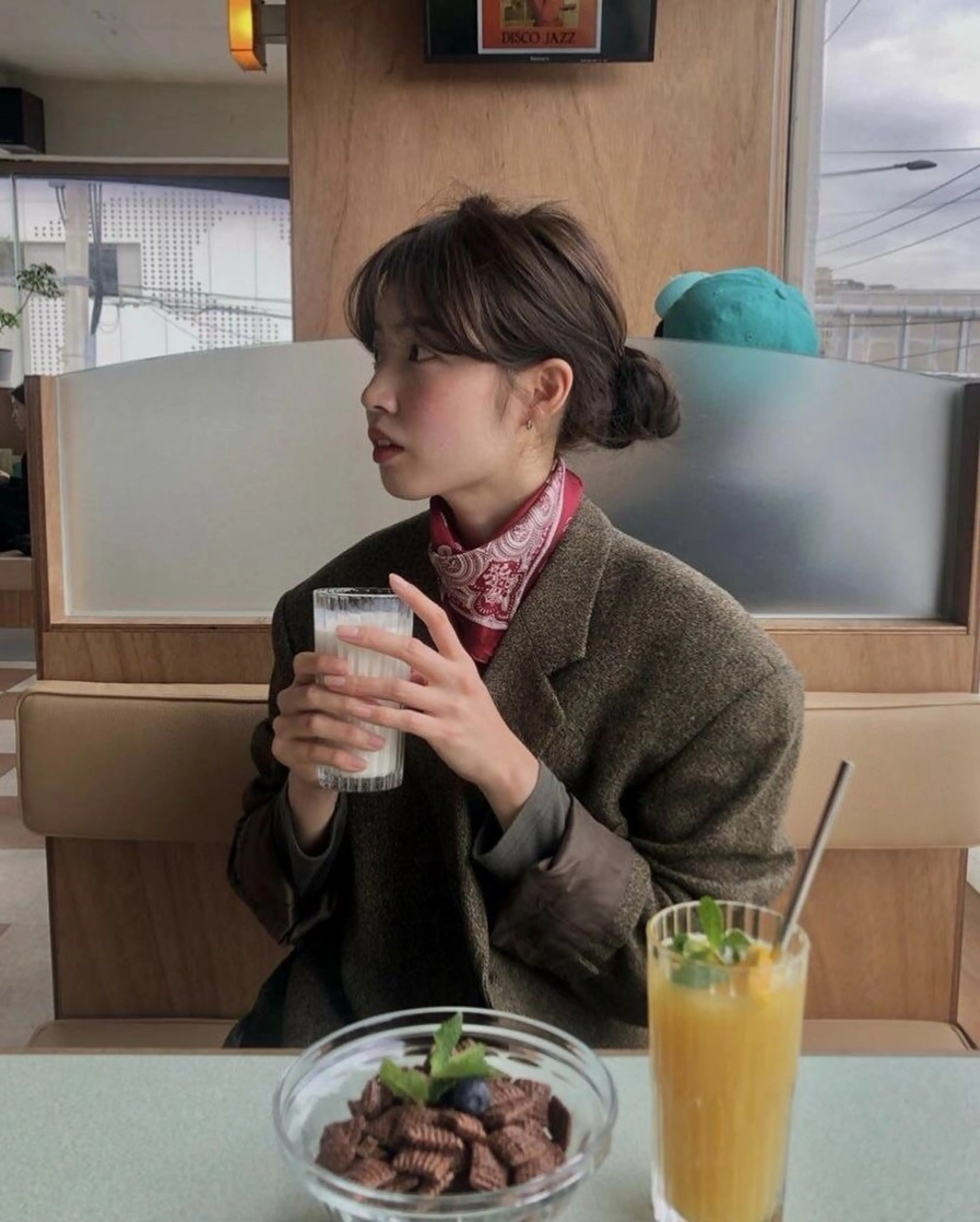 セミロング カラー カット ヘアカラー ナチュラル大人っぽい スタイル MAORIのヘアスタイル