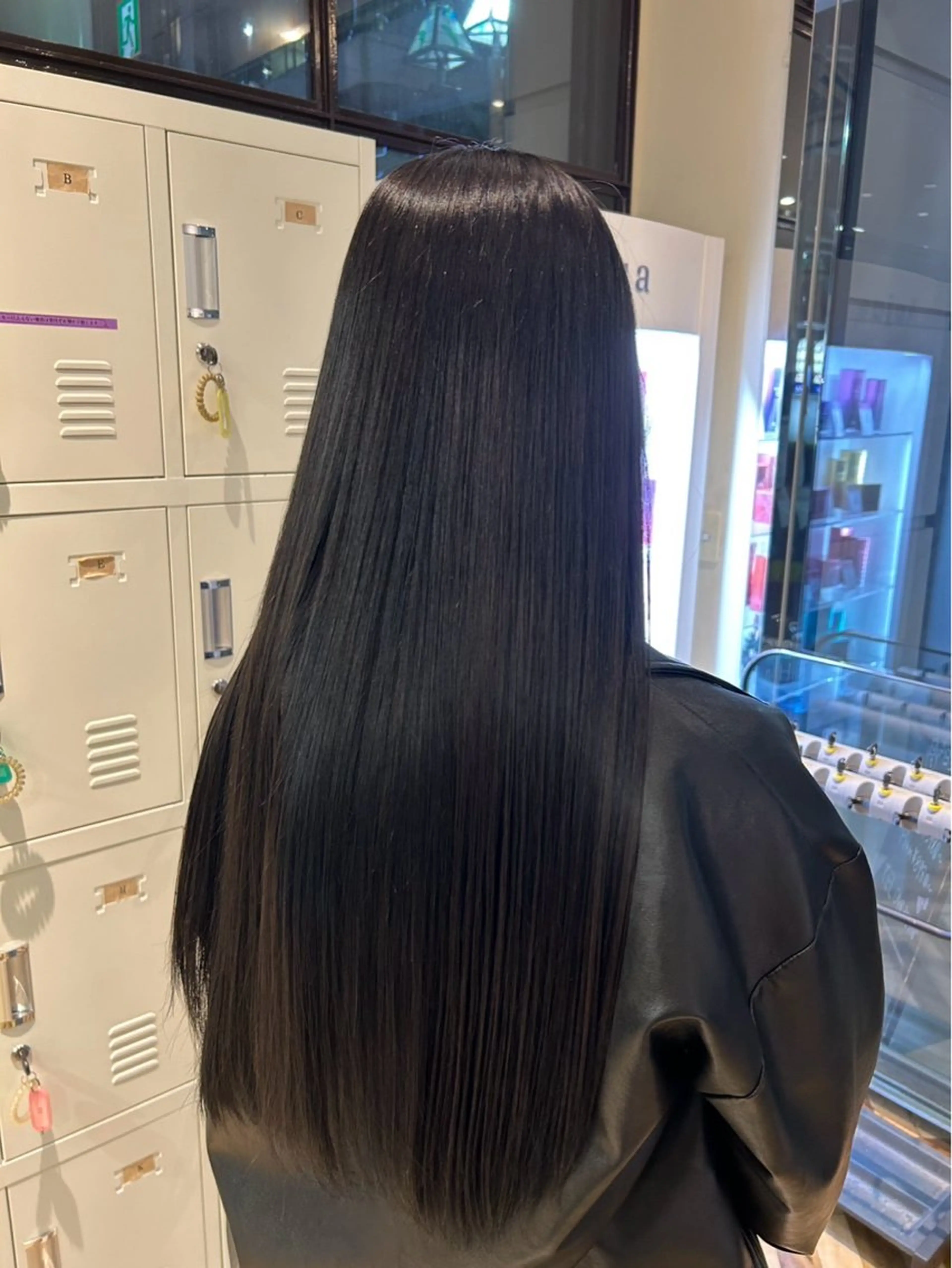 ロング 縮毛矯正 佐藤 玲音のヘアスタイル