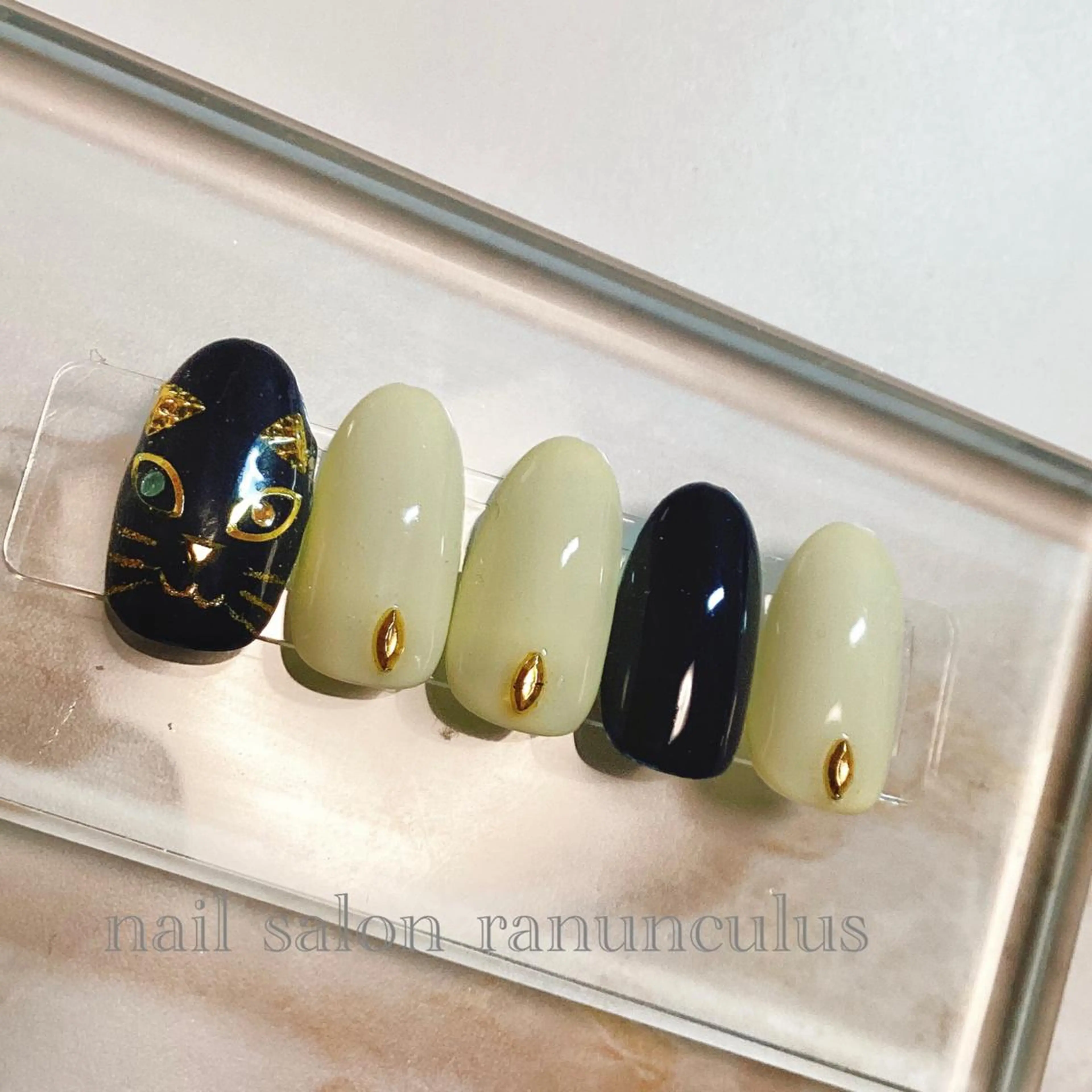 ネイル ハンドネイル nailsalon ranunculusのネイルデザイン