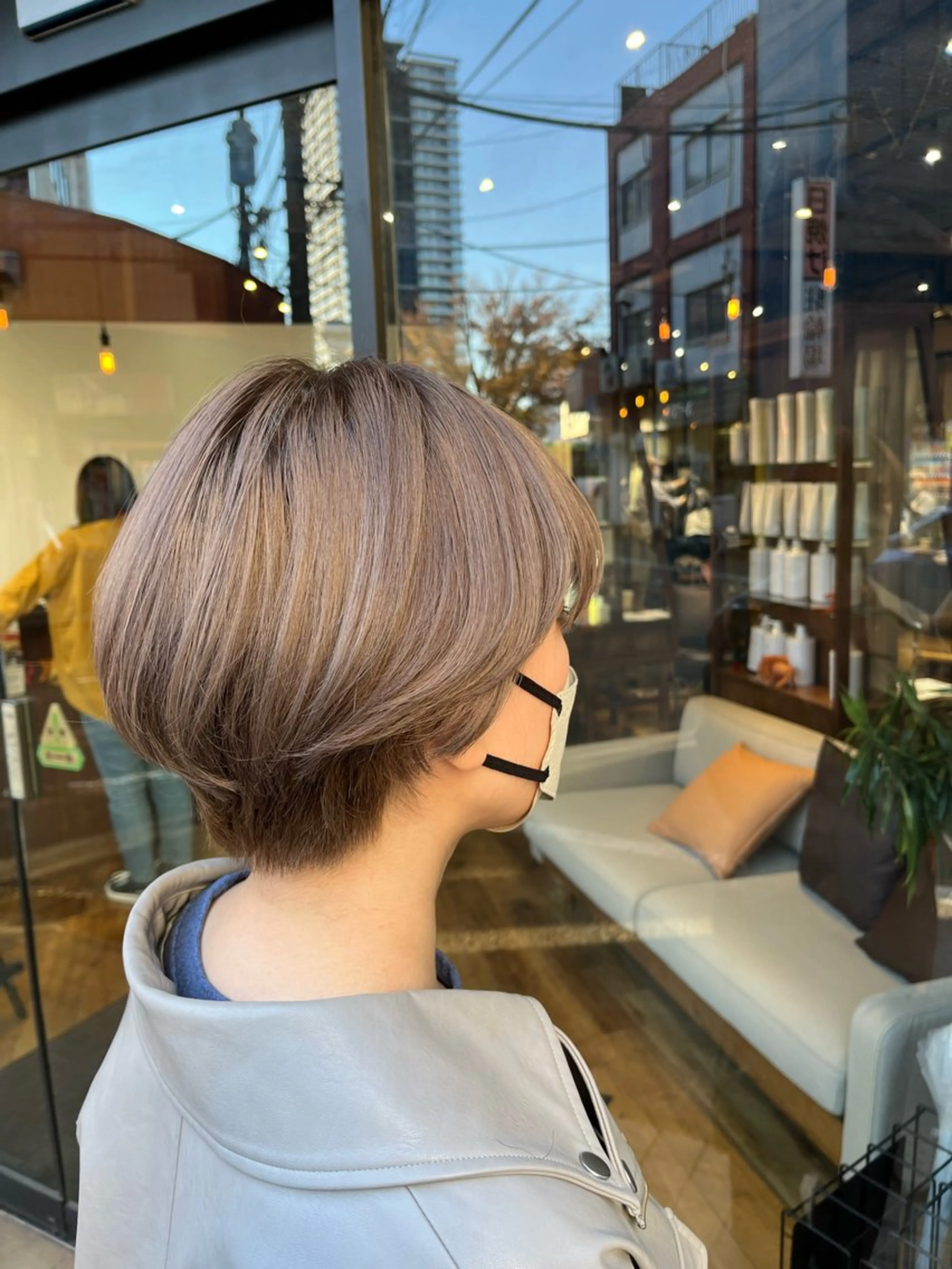ショート ヘアカラー こじま しょういちのヘアスタイル