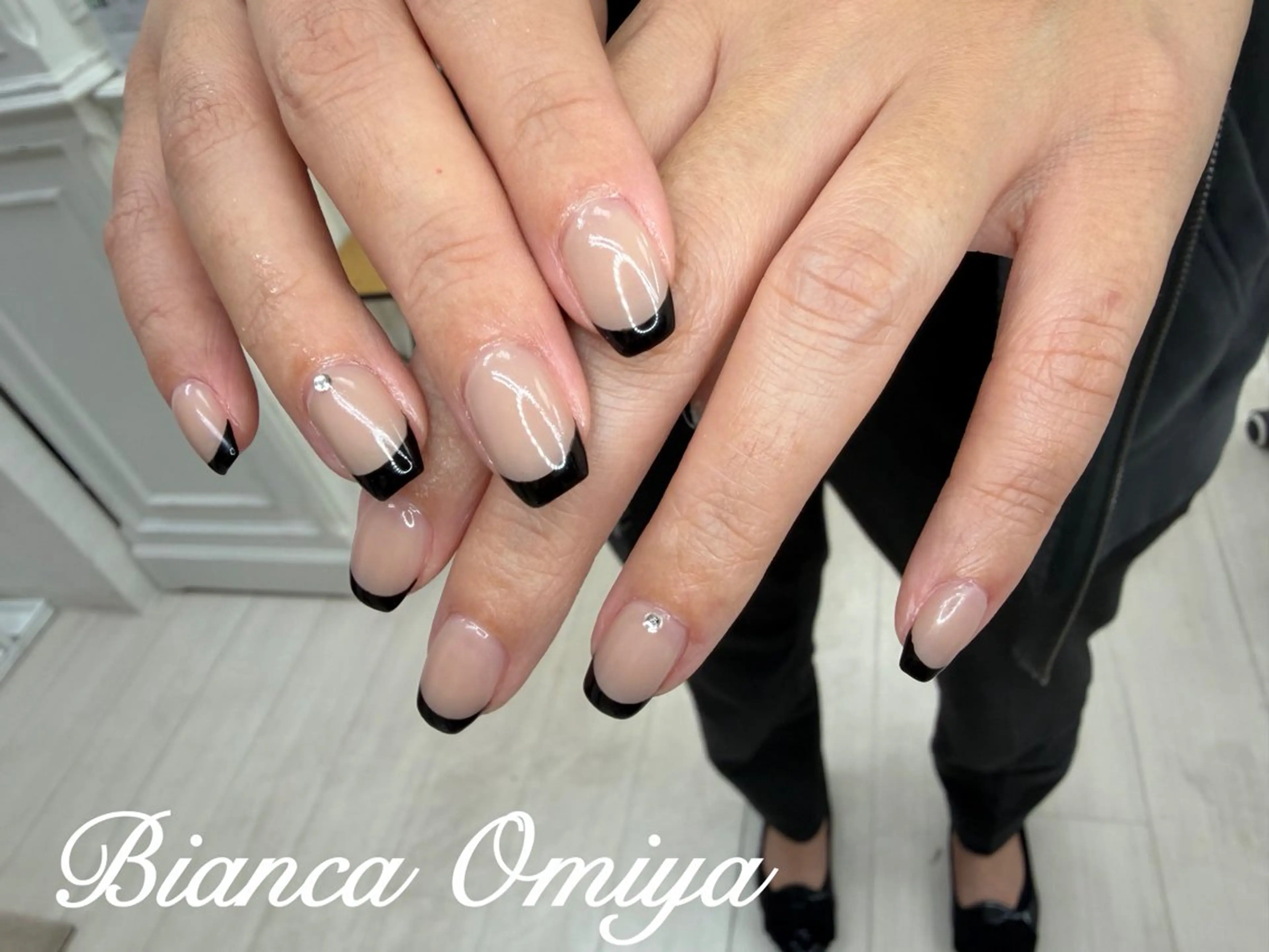 ネイル フラッシュネイル フレンチネイル ジェルネイル グラデーション マグネットネイル 岩松 沙耶のネイルデザイン