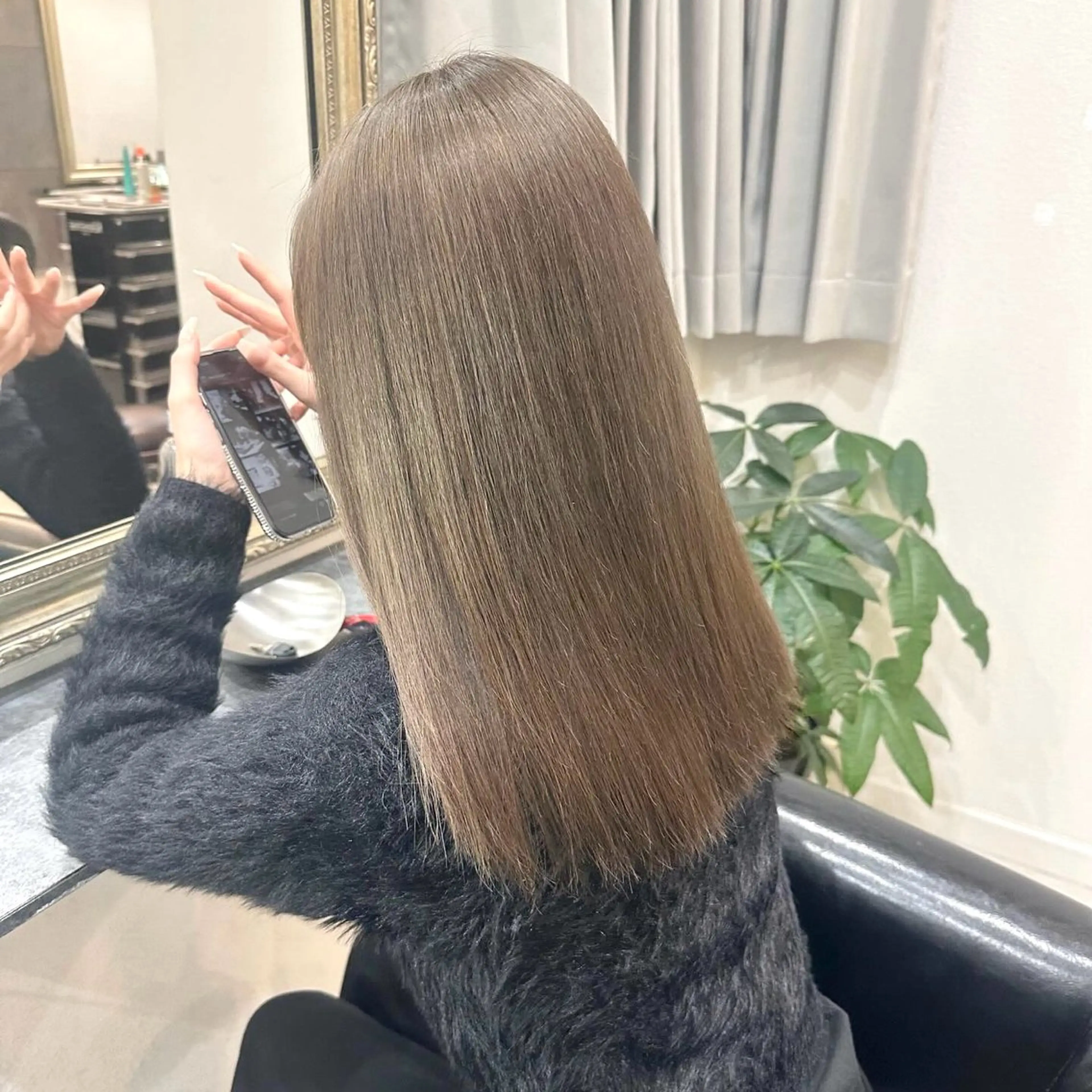 ロング カラー カット ヘアカラー トリートメント ハイトーン/ウルフ/ レイヤー/Asukaのヘアスタイル
