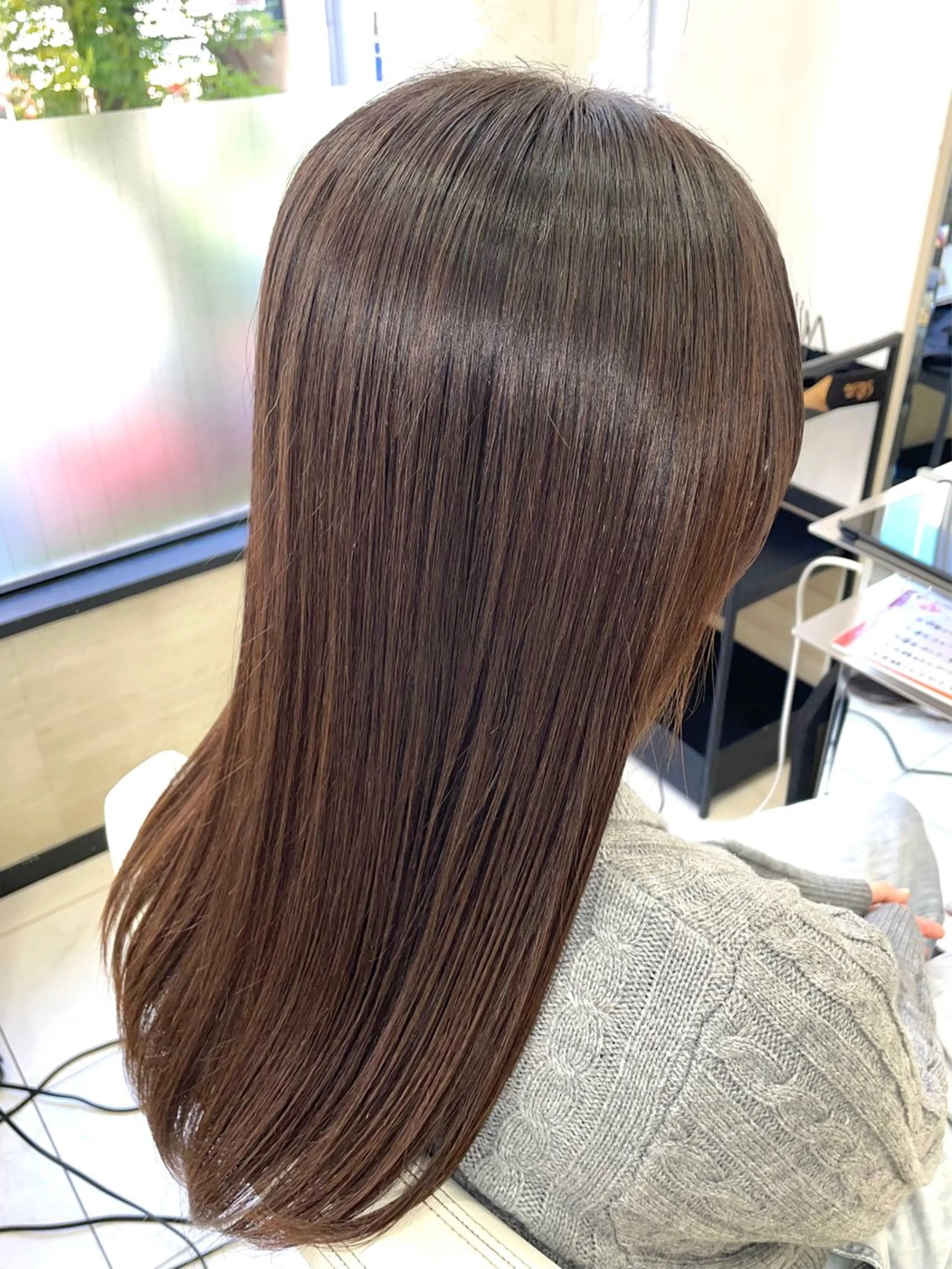 セミロング カット 縮毛矯正 トリートメント 大宮/ツヤ髪/縮毛 矯正/髪質改善のヘアスタイル