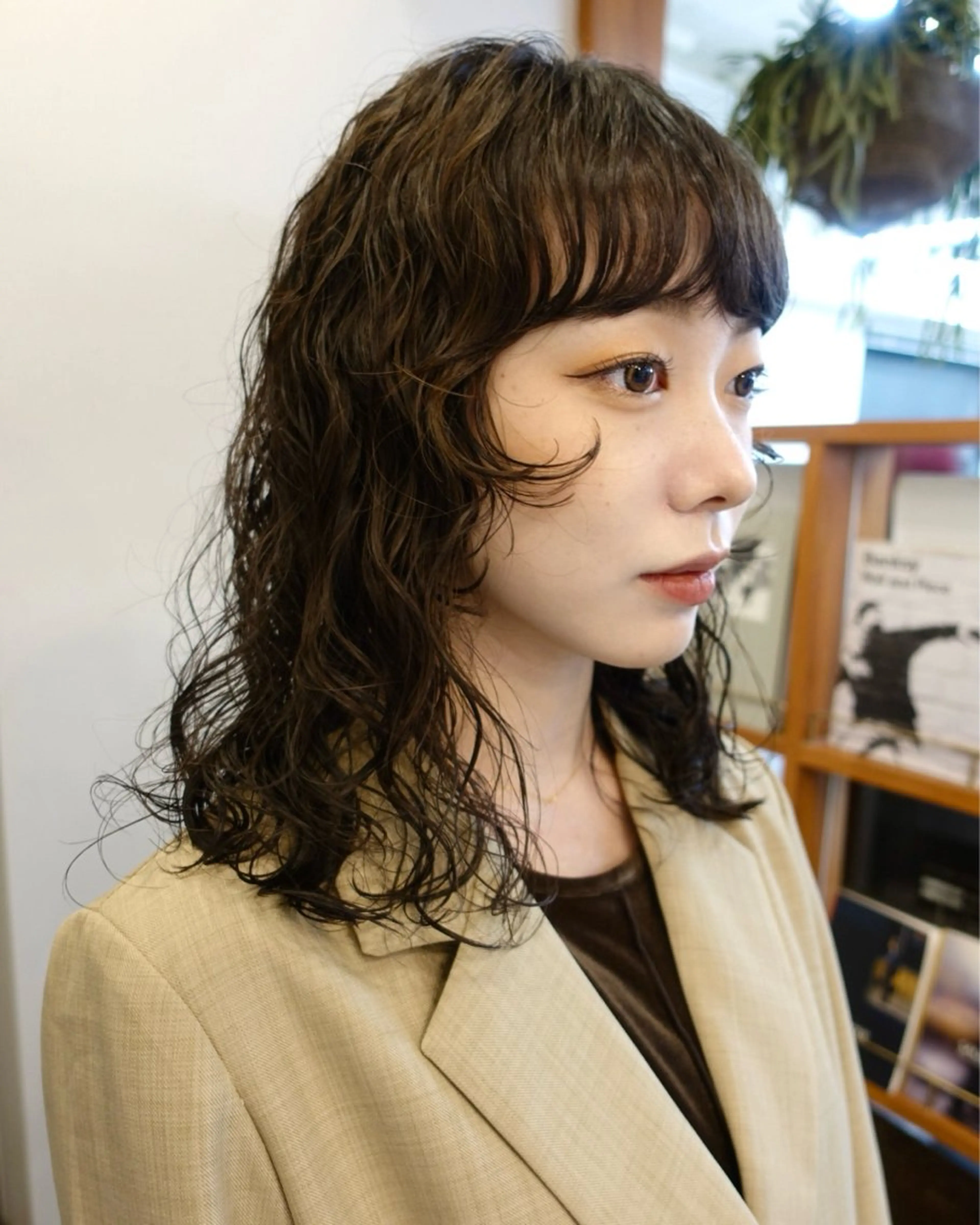 ミディアム パーマ ミディアムパーマ 顔周りカット レイヤーカット カット パーマ ヒカル/ミディアム パーマ/ロングパーマのヘアスタイル