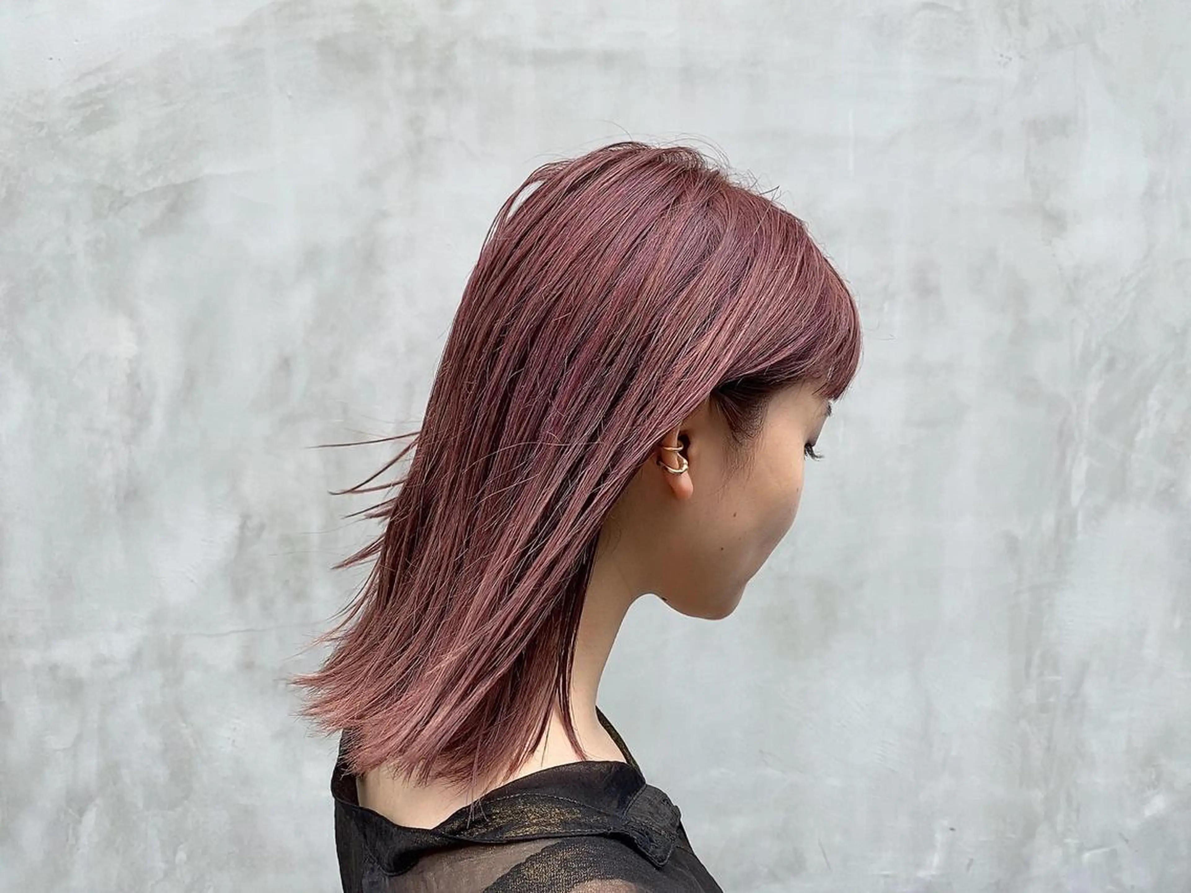 ミディアム カラー パーマ ヘアアレンジ メンズ キッズ ネイル マツエク・マツパ メンズブリーチ ベージュカラー ブリーチ ピンクカラー ピンクベージュ Uil所属・インナーカラー/ KANAのヘアスタイル