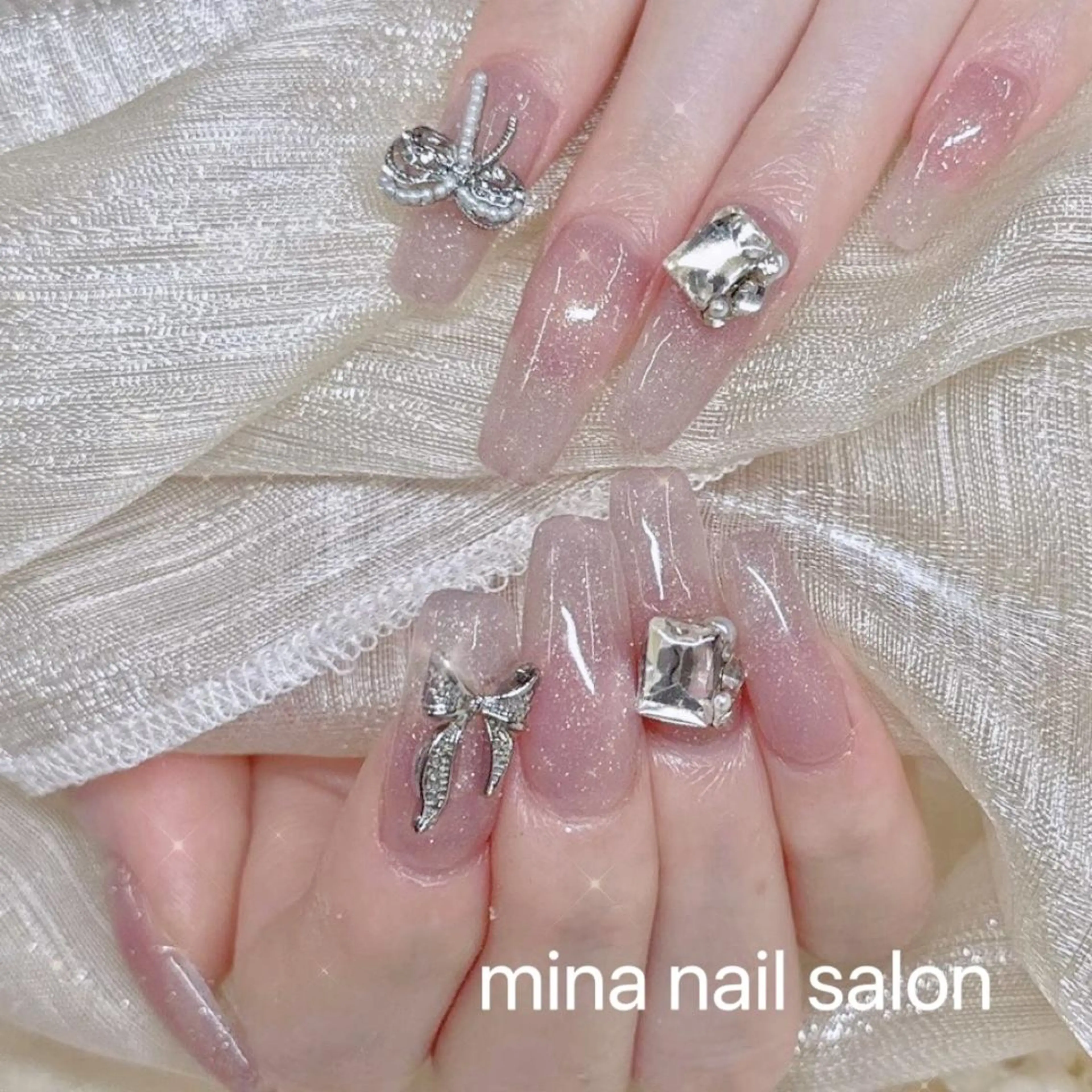 ネイル queensnail 🧸mikiのネイルデザイン