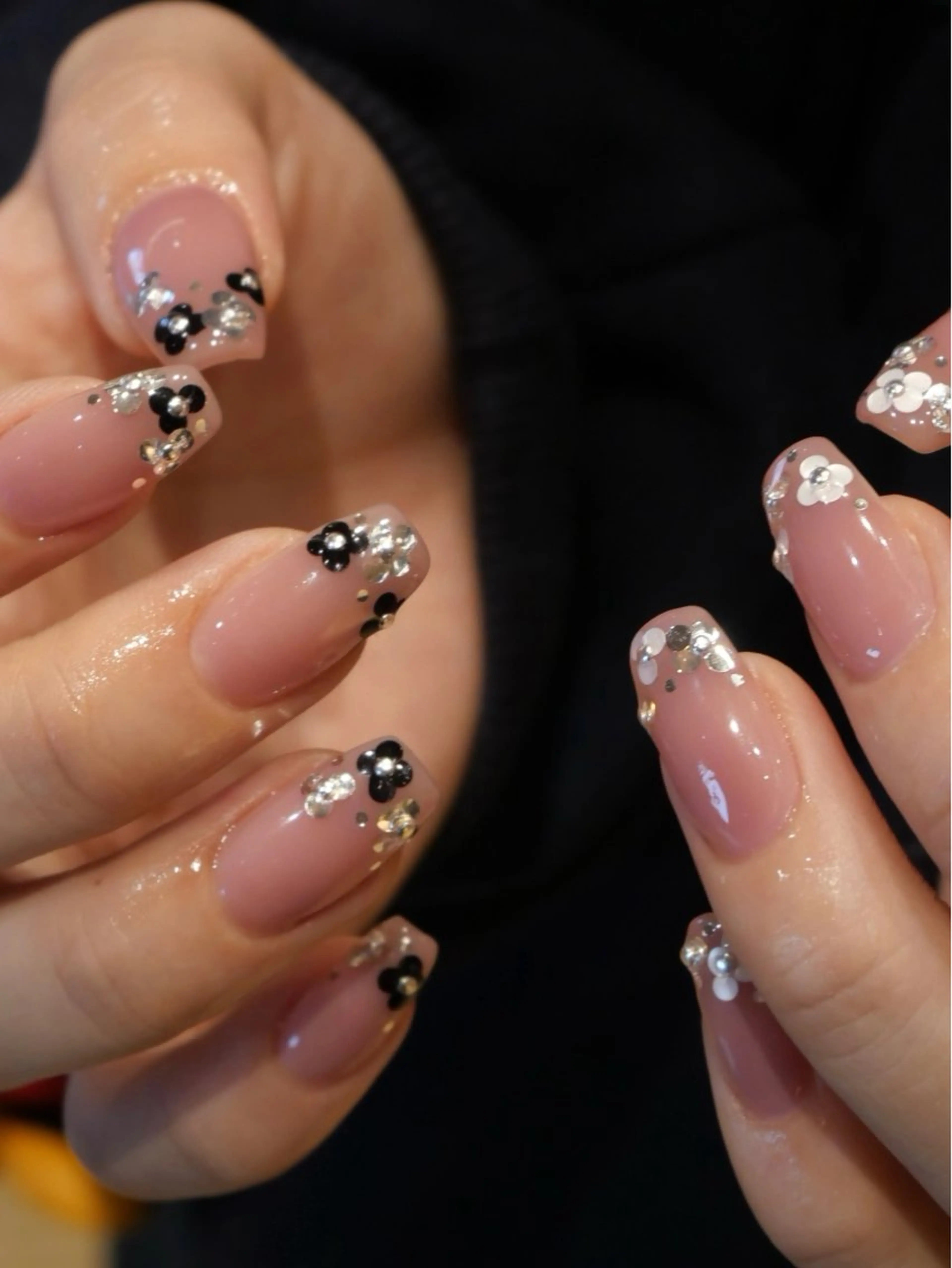 ネイル ハンドネイル miku・:*+ angelicaのネイルデザイン