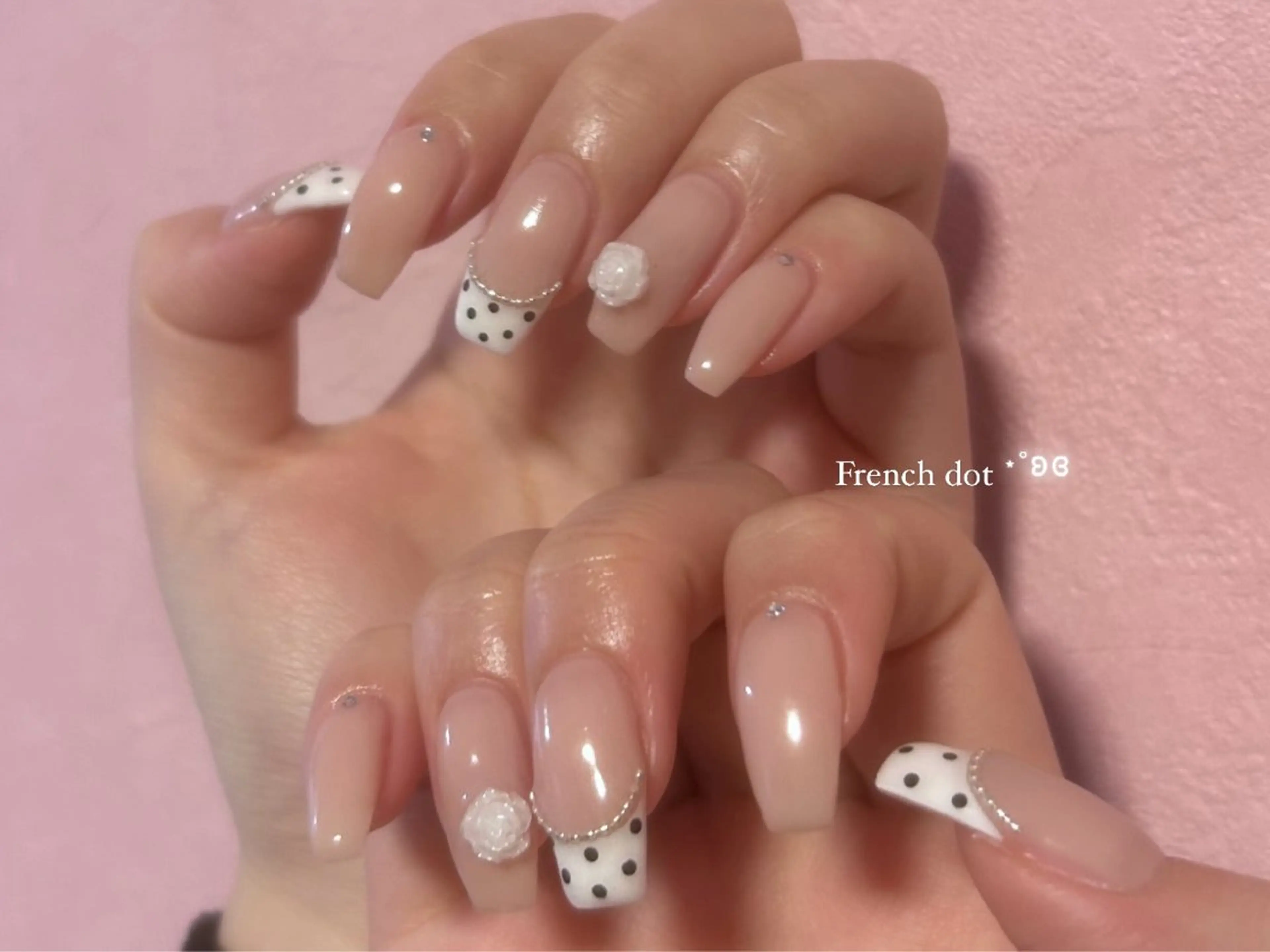 ネイル ハンドネイル EmaNail🎀 Haaruのネイルデザイン