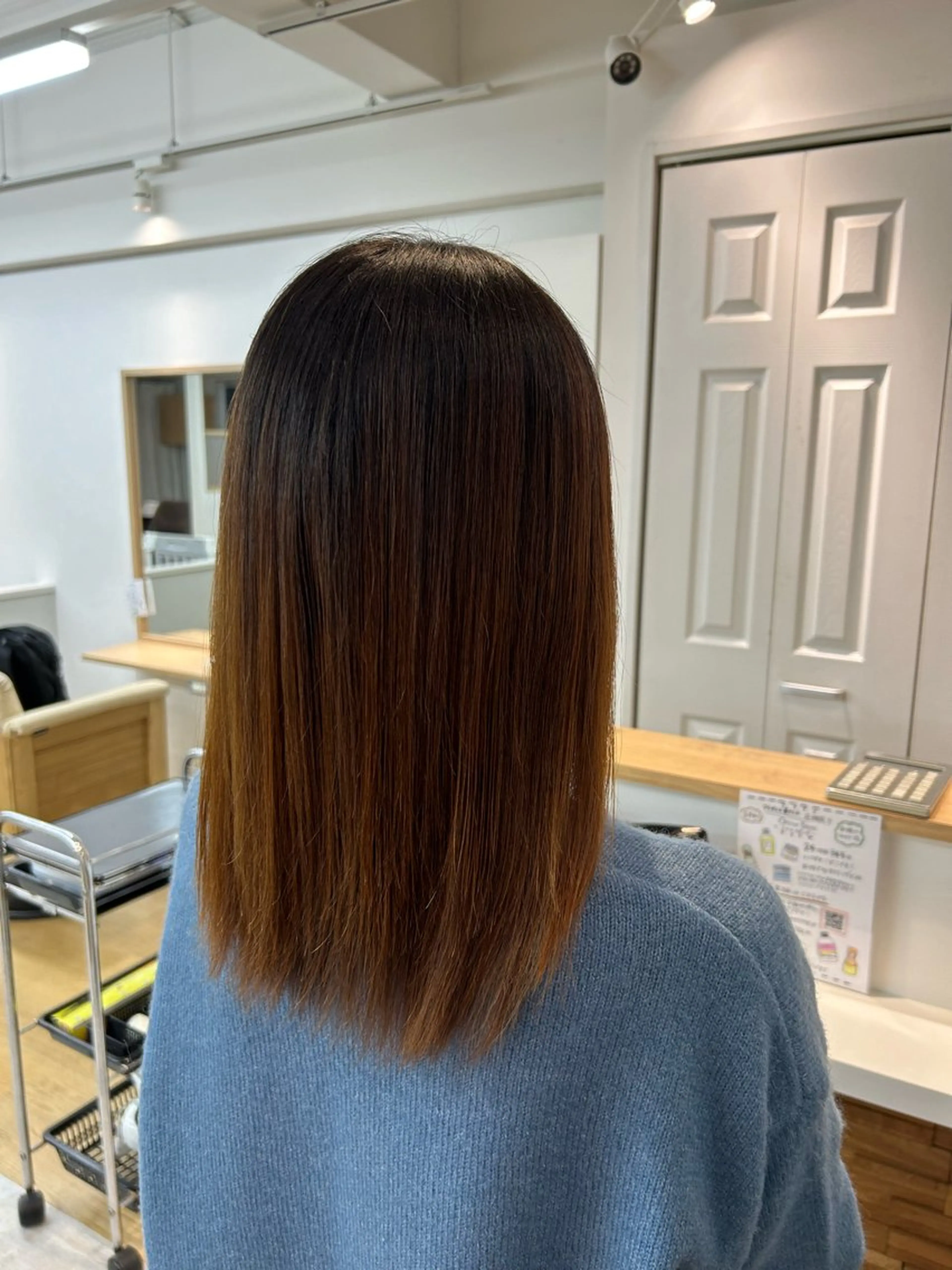 セミロング 縮毛矯正 タカムラ ミイユのヘアスタイル