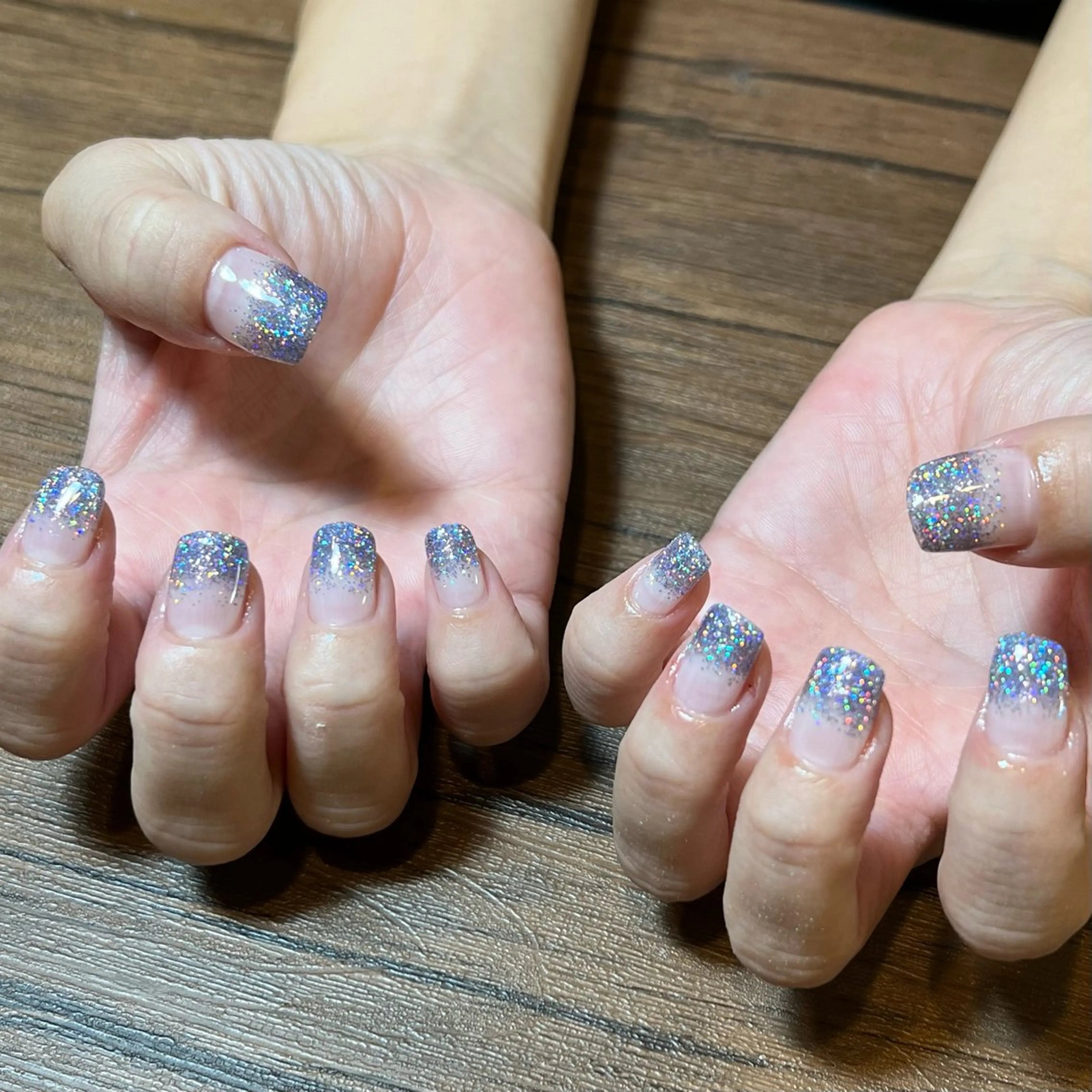 ネイル HENRIETTA NAILSALONのネイルデザイン