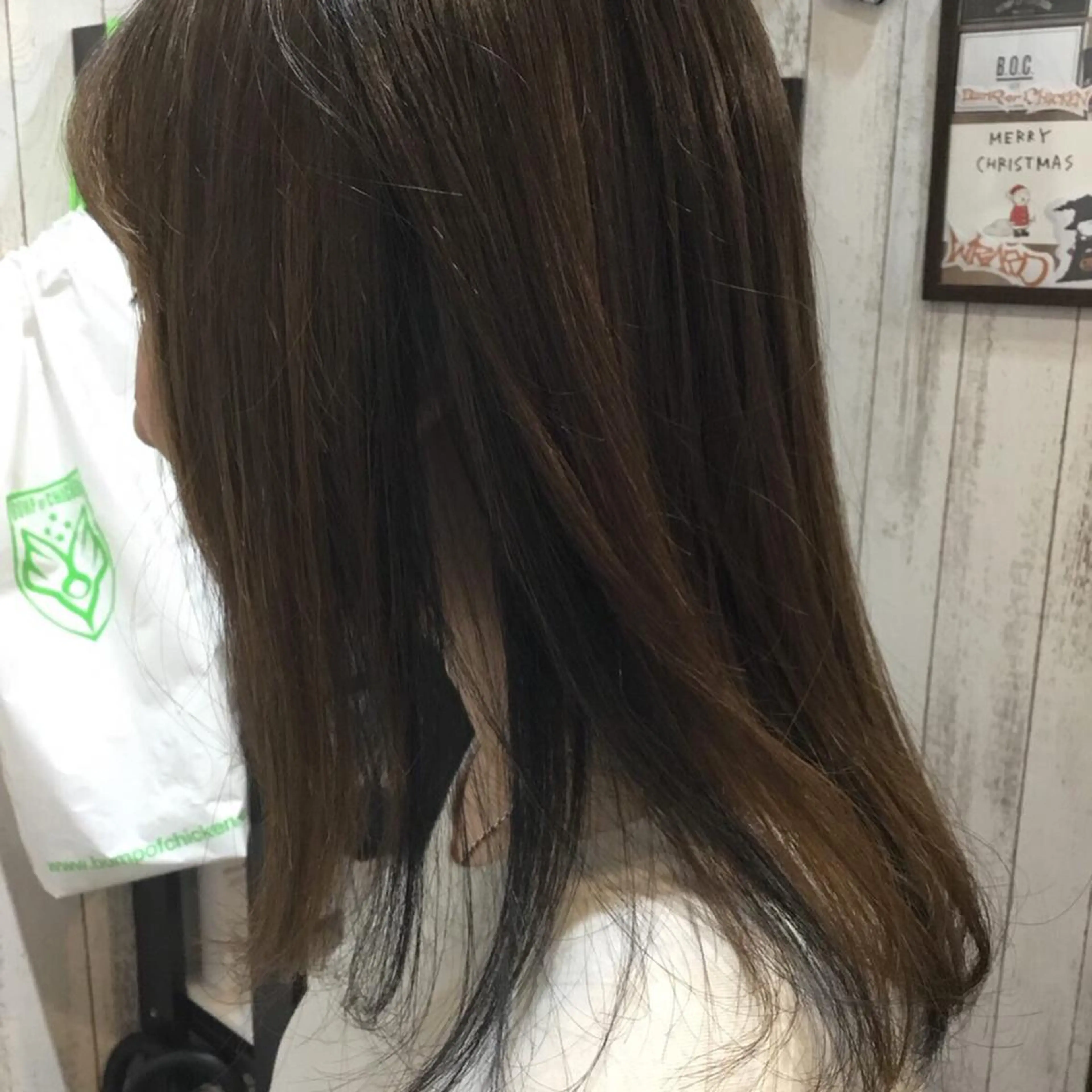 セミロング カラー embrace エンブレイスのヘアスタイル