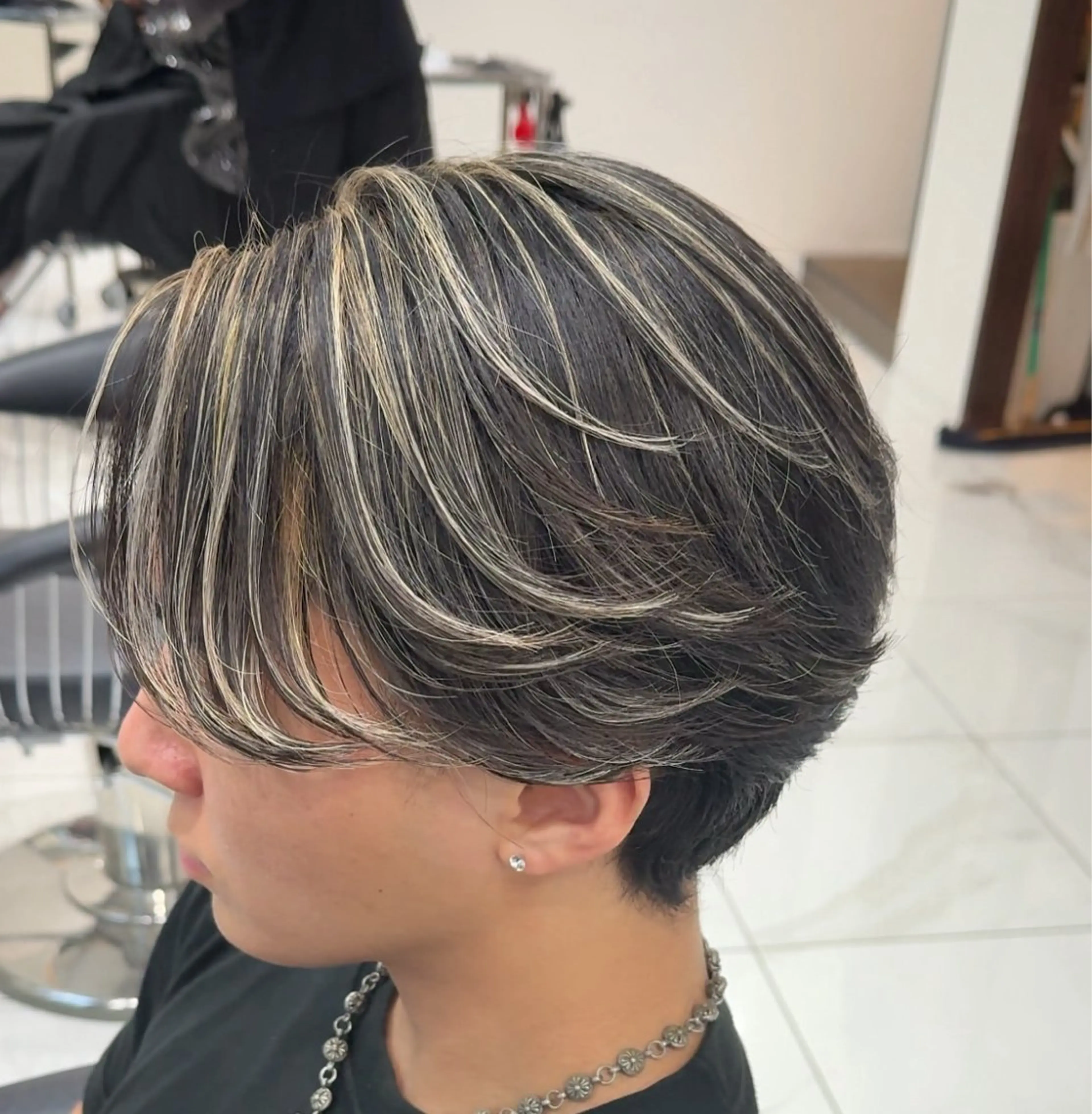 メンズ メンズハイライト メンズメッシュ カット ヘアカラー 白髪ぼかしメッシュ/ 大人メッシュ/ゆうとのヘアスタイル