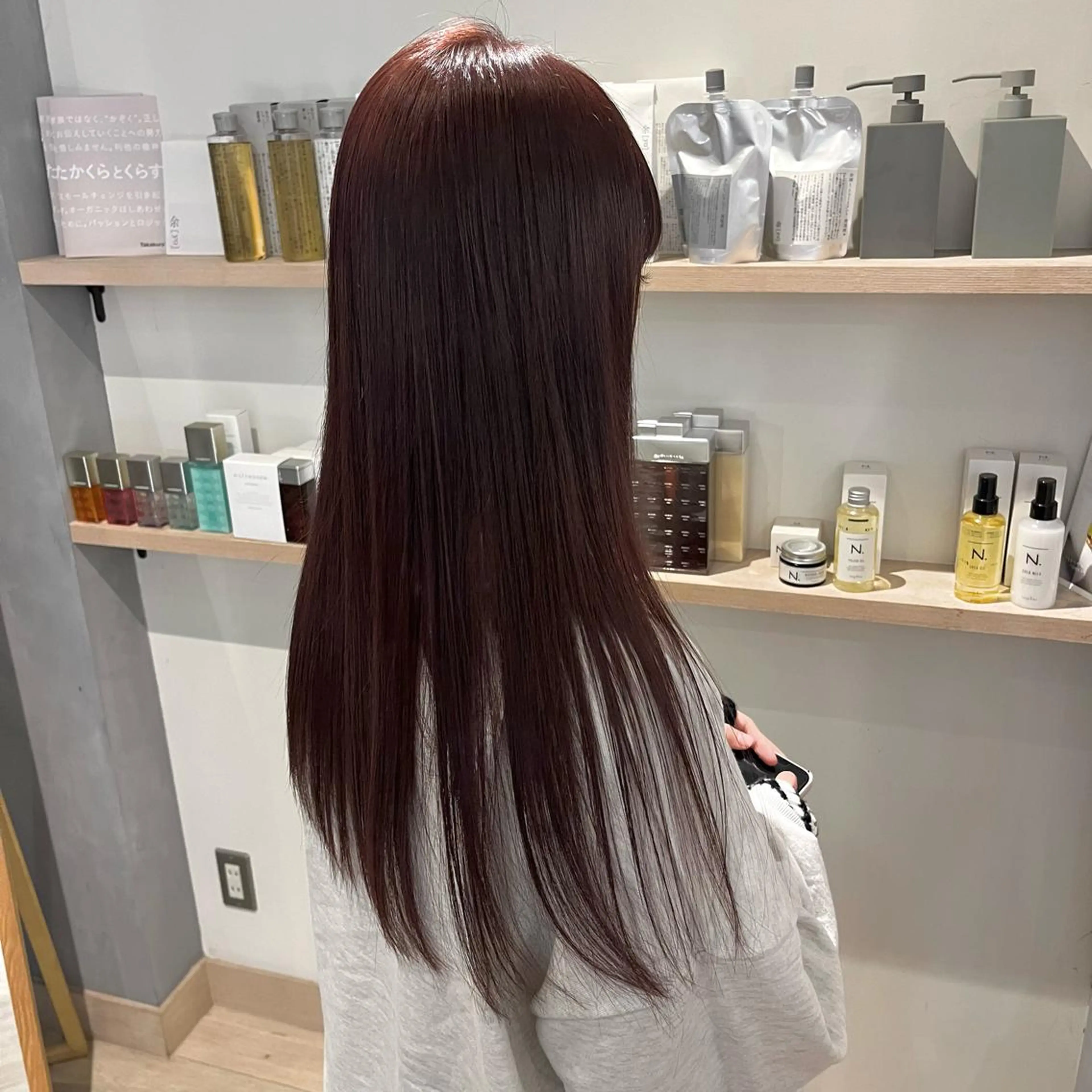 ロング カラー ブリーチ ピンクカラー ヘアカラー mai ROCCOのヘアスタイル