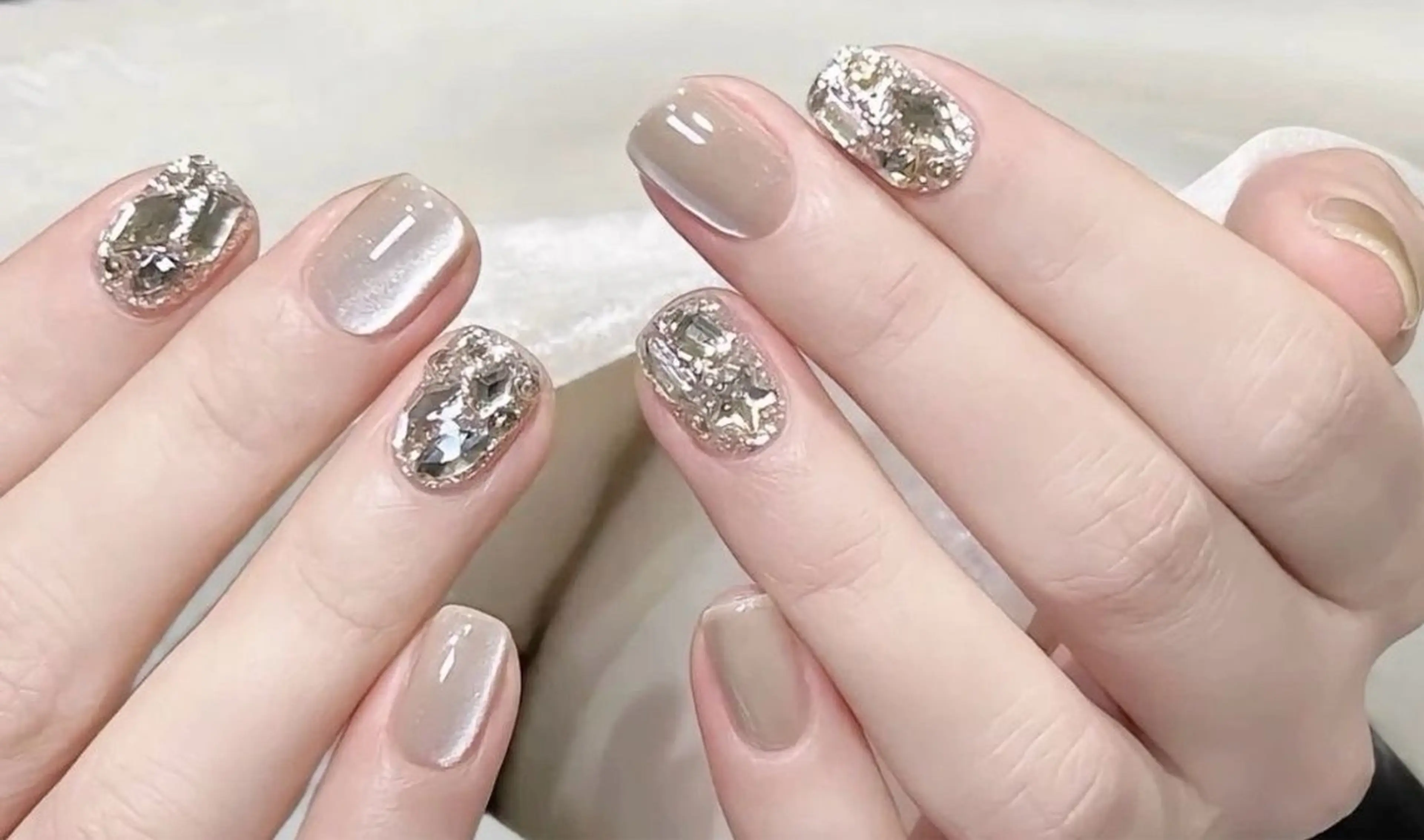 ネイル ハンドネイル Luna nailsのネイルデザイン