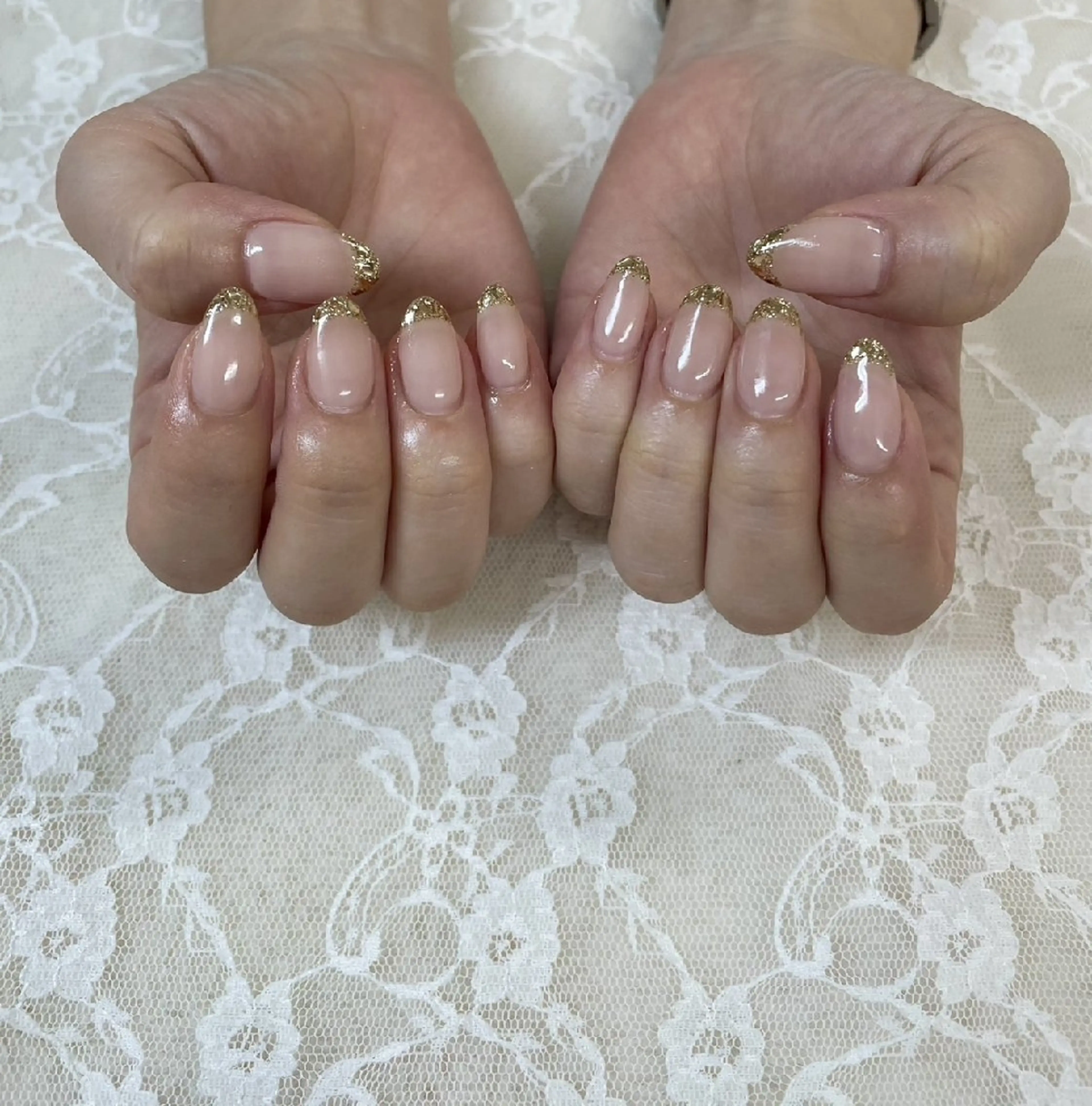ネイル フレンチネイル ガラスフレンチ ゴールド ハンドネイル ハンドケア Epokku 心斎橋ネイルサロンのネイルデザイン