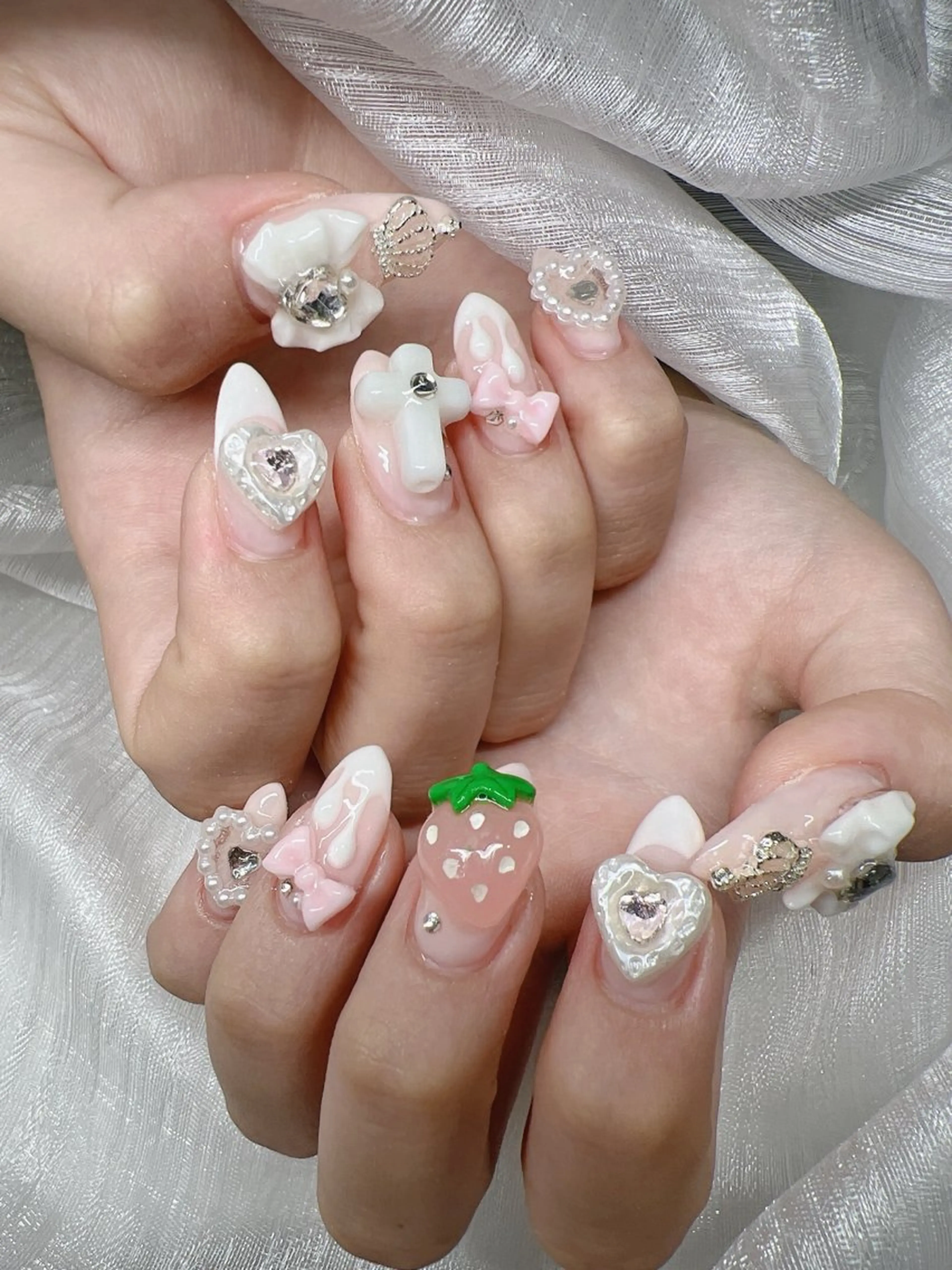 ネイル 長さ出し グラデーション 卒業式 キラキラネイル マグネットネイル ハンドネイル Lee Nails チップ長さだし専門店のネイルデザイン