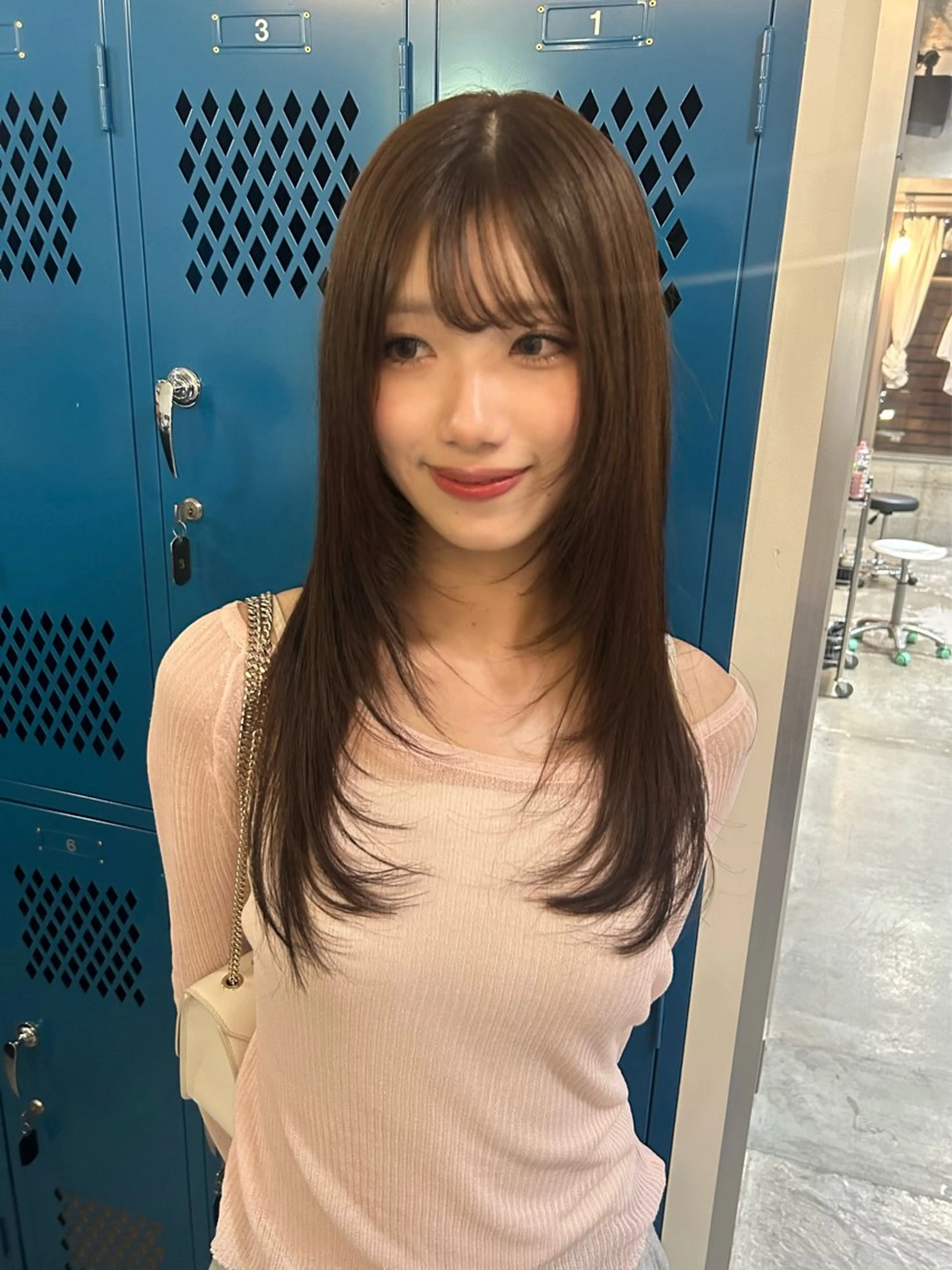 ロング ルーツカラー/暖色カ ラー/EMIRI🍀のヘアスタイル
