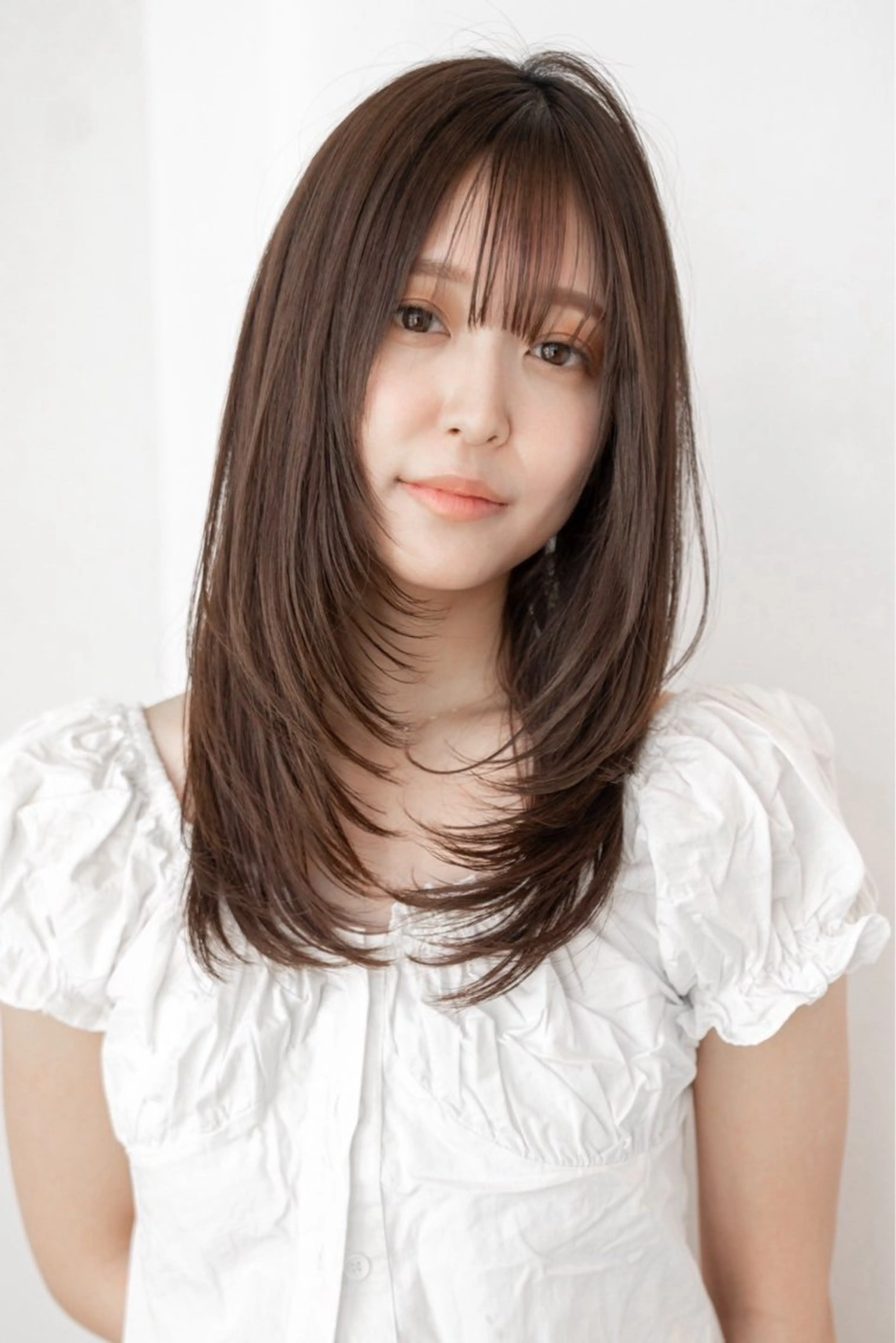 セミロング くびれヘア 顔まわりレイヤー 顔周りカット 韓国風ヘア くびれレイヤー カット ヘアカラー トリートメント フルノコウキ/新宿/ レイヤーボブ/韓国風のヘアスタイル