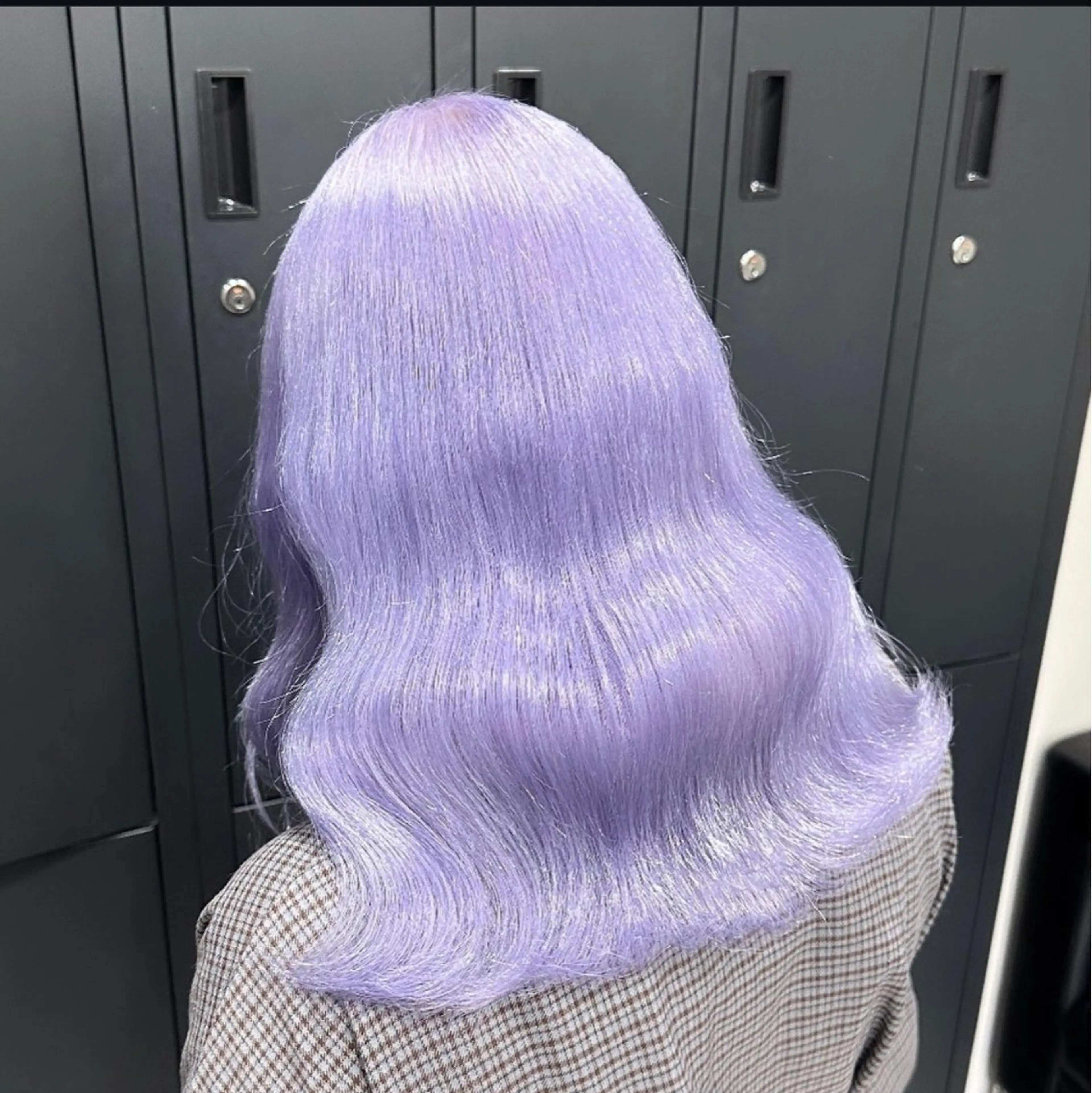 セミロング ラベンダーベージュ トリートメント ヘアカラー ばんば ももかのヘアスタイル