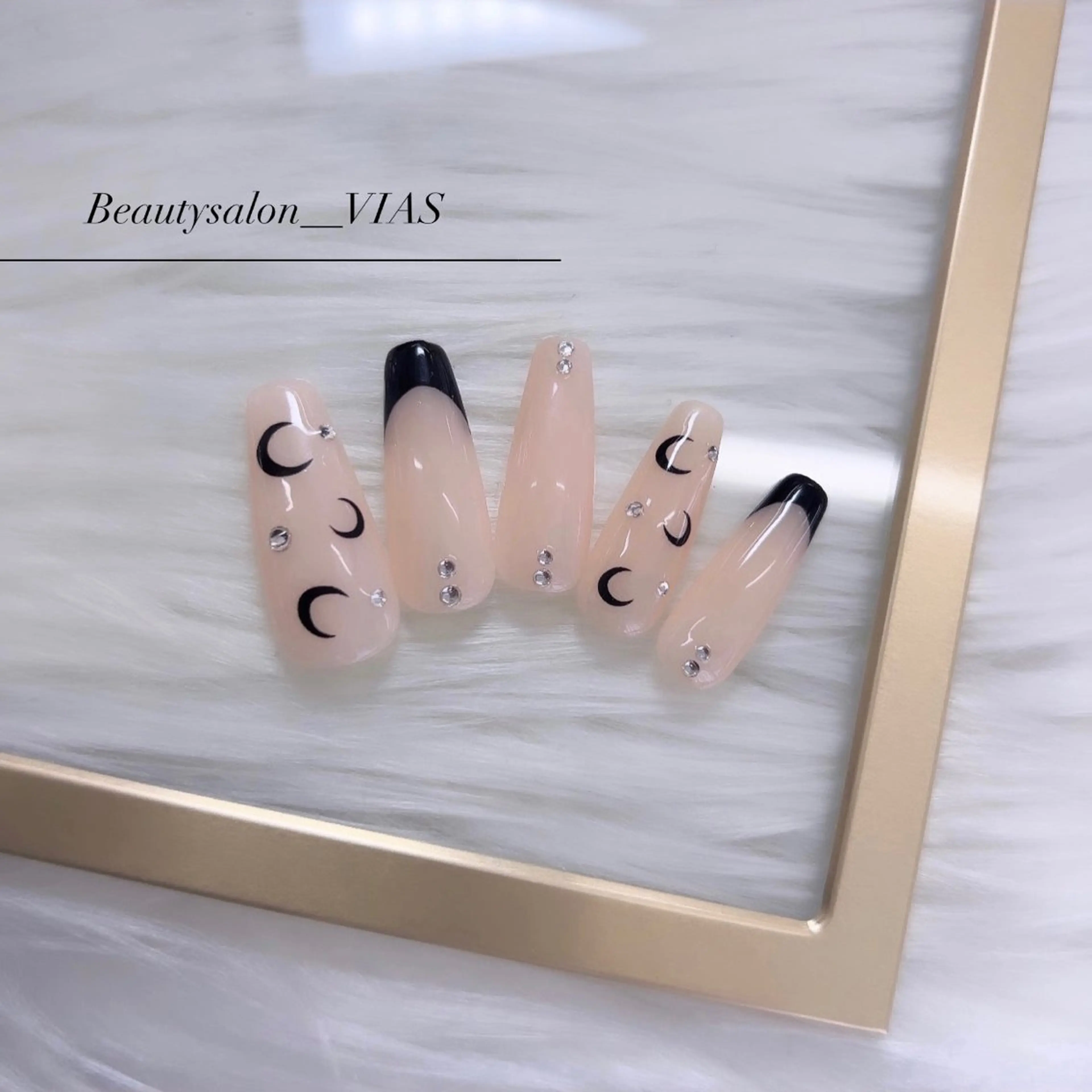 ネイル ハンドネイル VIAS 〜EYE&NAIL〜のネイルデザイン
