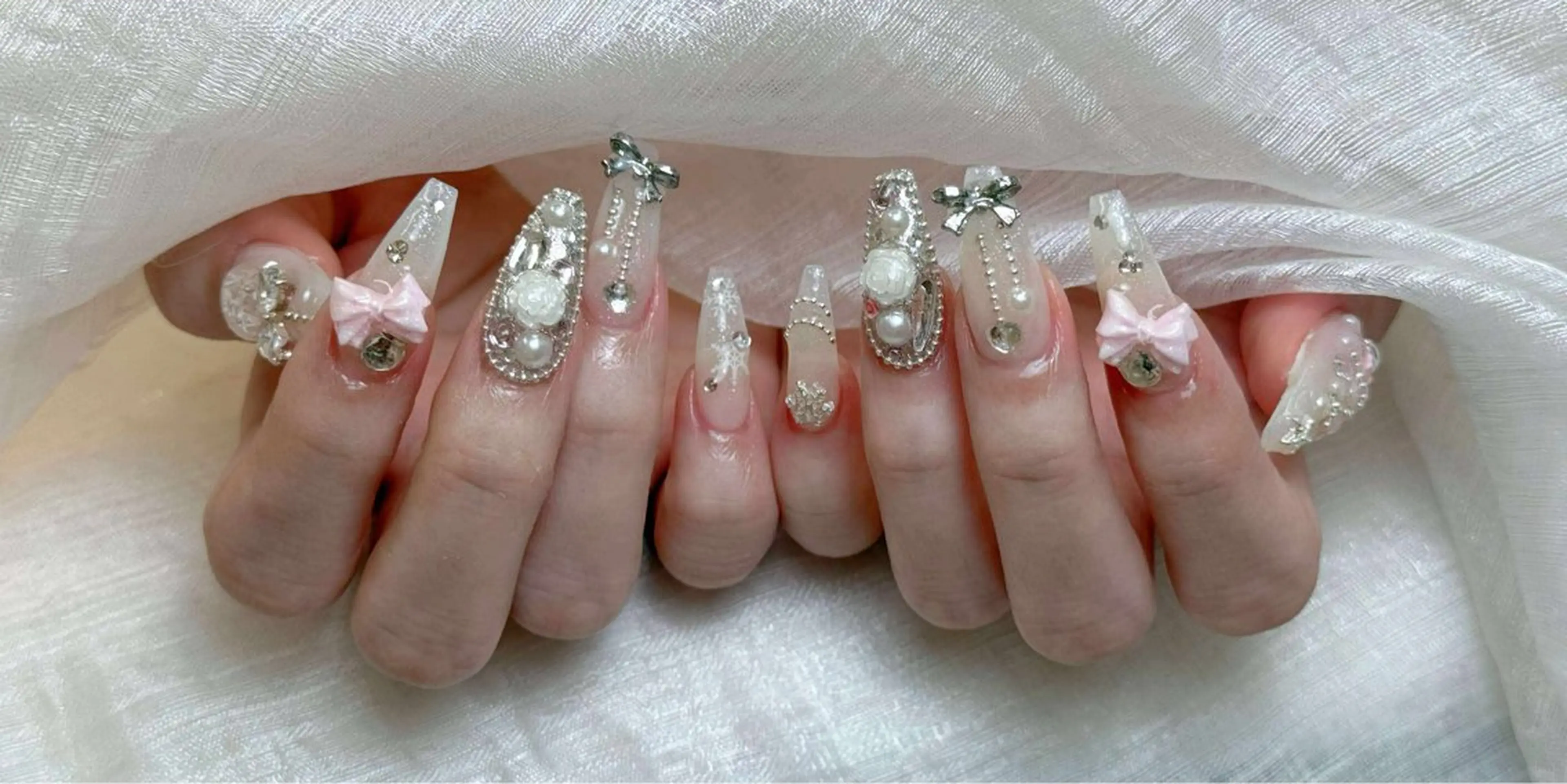 ネイル アートネイル 成人式 ジェルネイル ニュアンスネイル 夏ネイル ハンドネイル Jenn Nail Salonのネイルデザイン