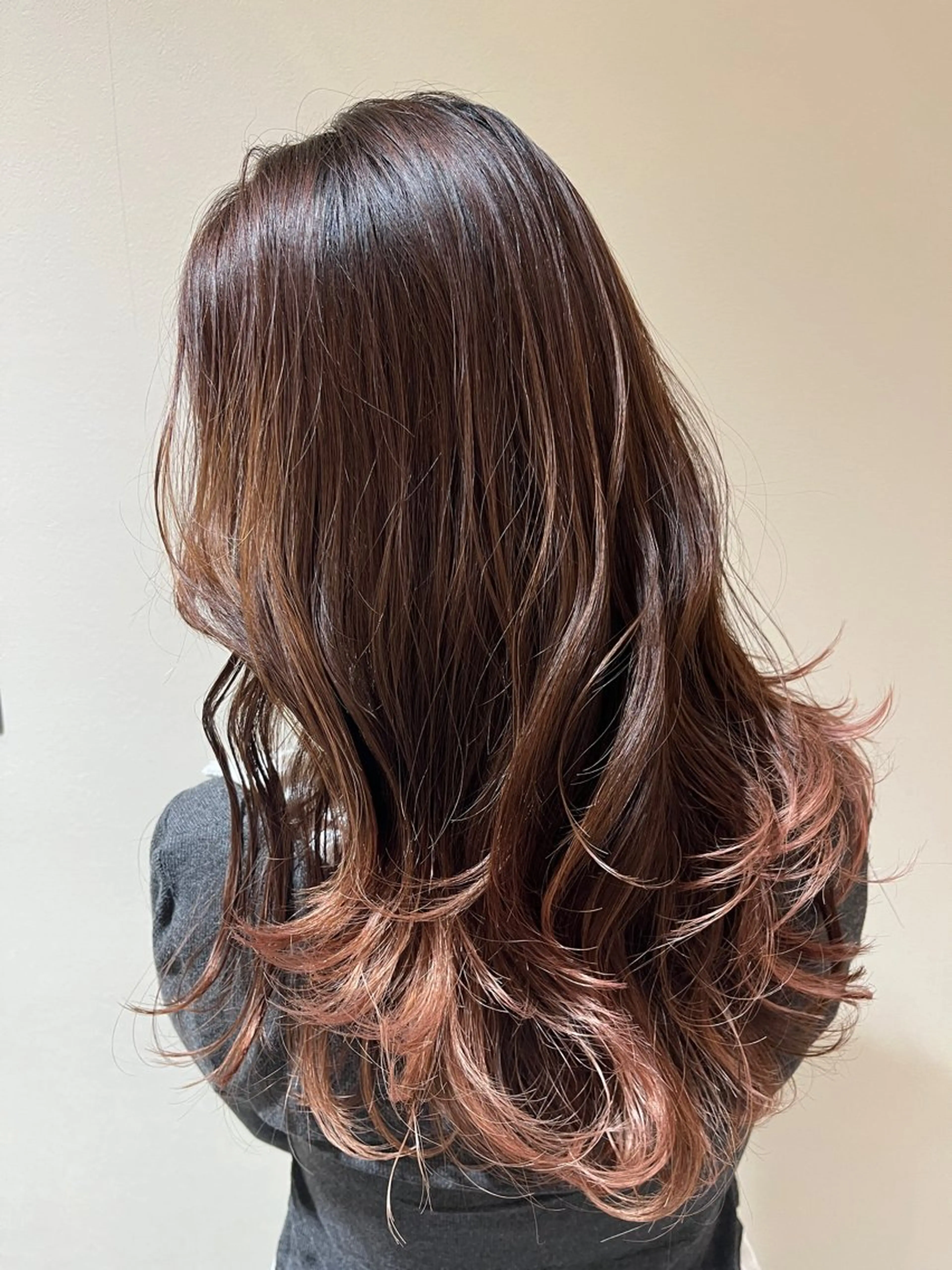 ロング 長島 絹和のヘアスタイル