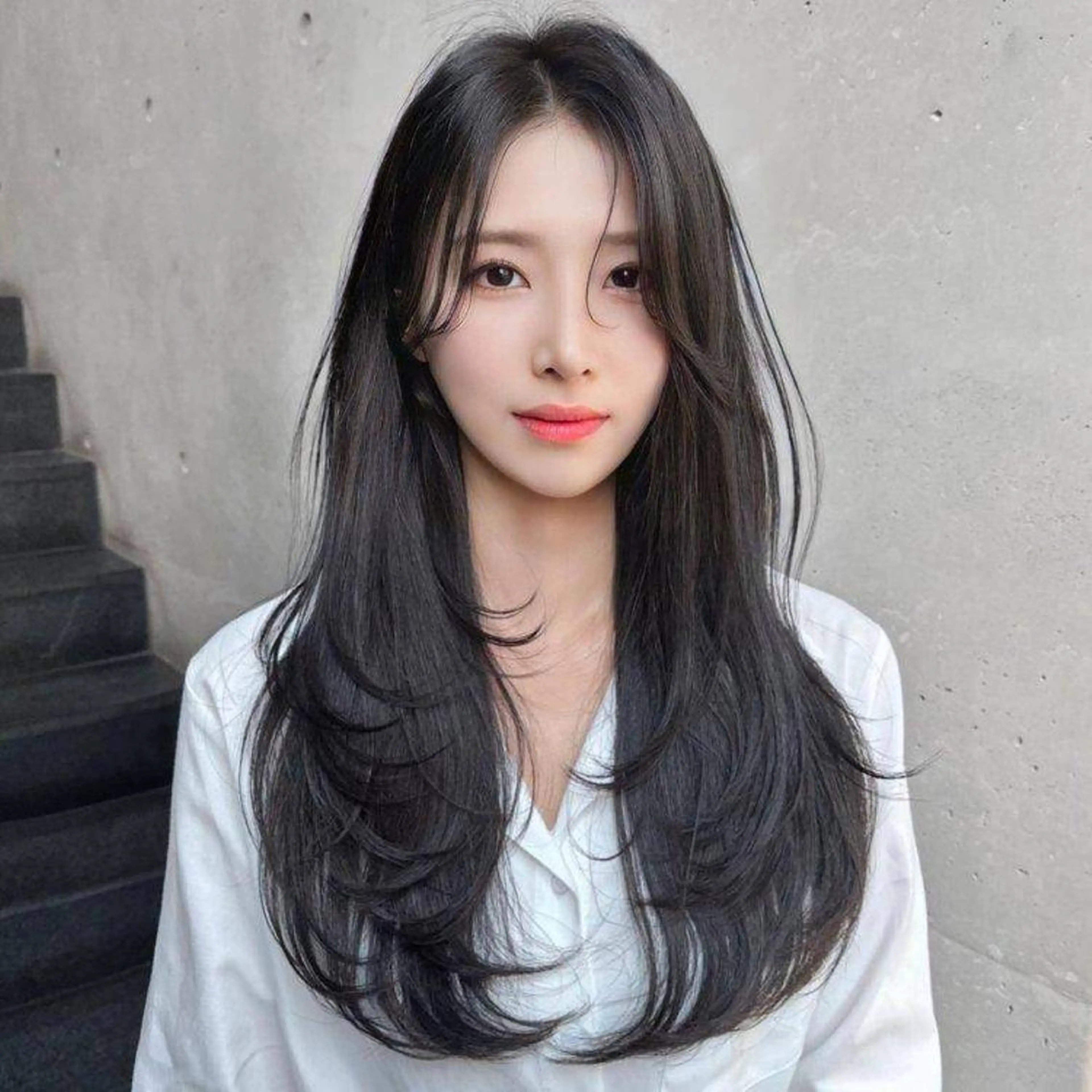 セミロング ★学割★韓国× BIZEのヘアスタイル