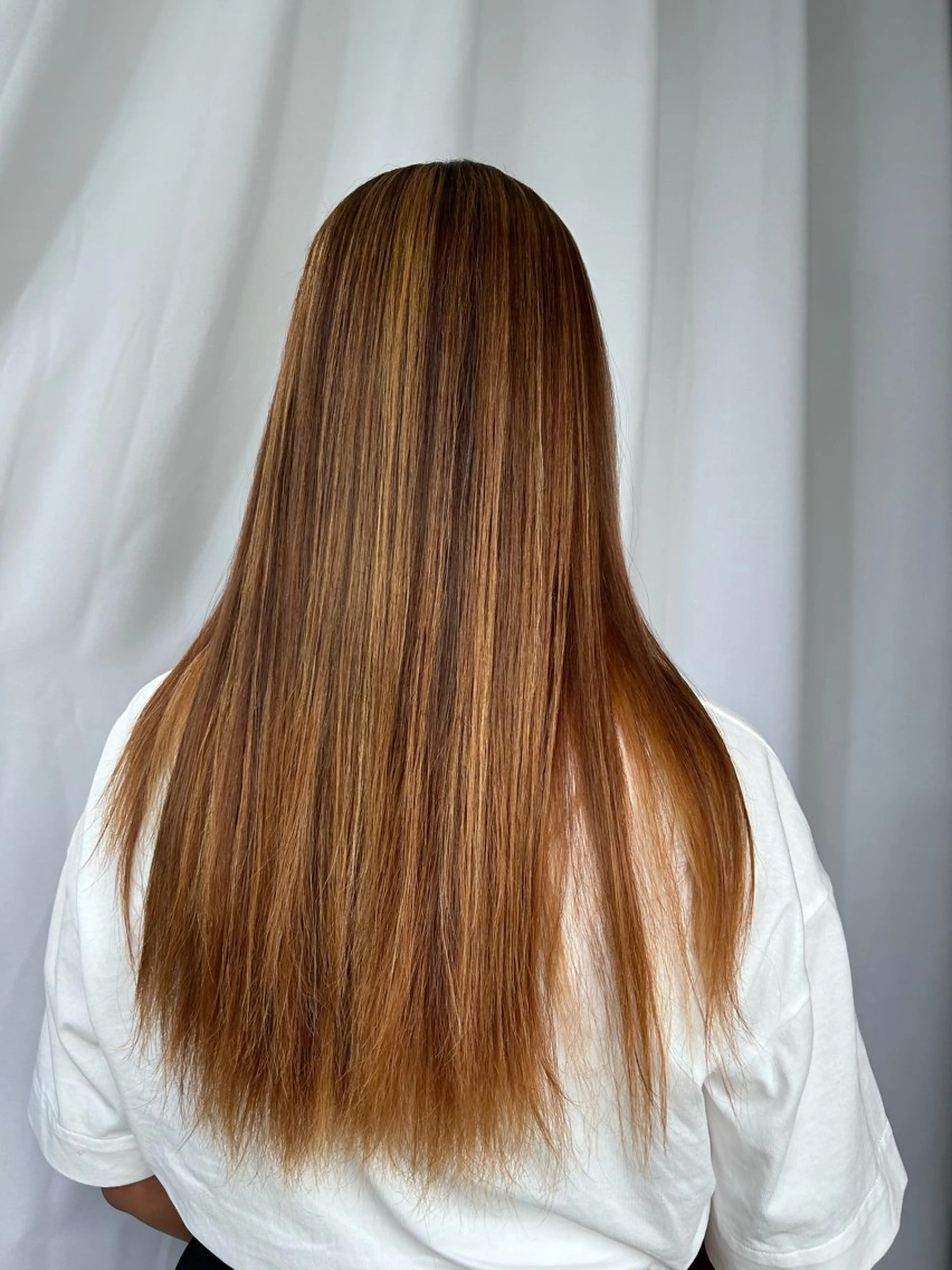 ロング カラー ブリーチ ヘアカラー トリートメント mizuki THREE（A）のヘアスタイル