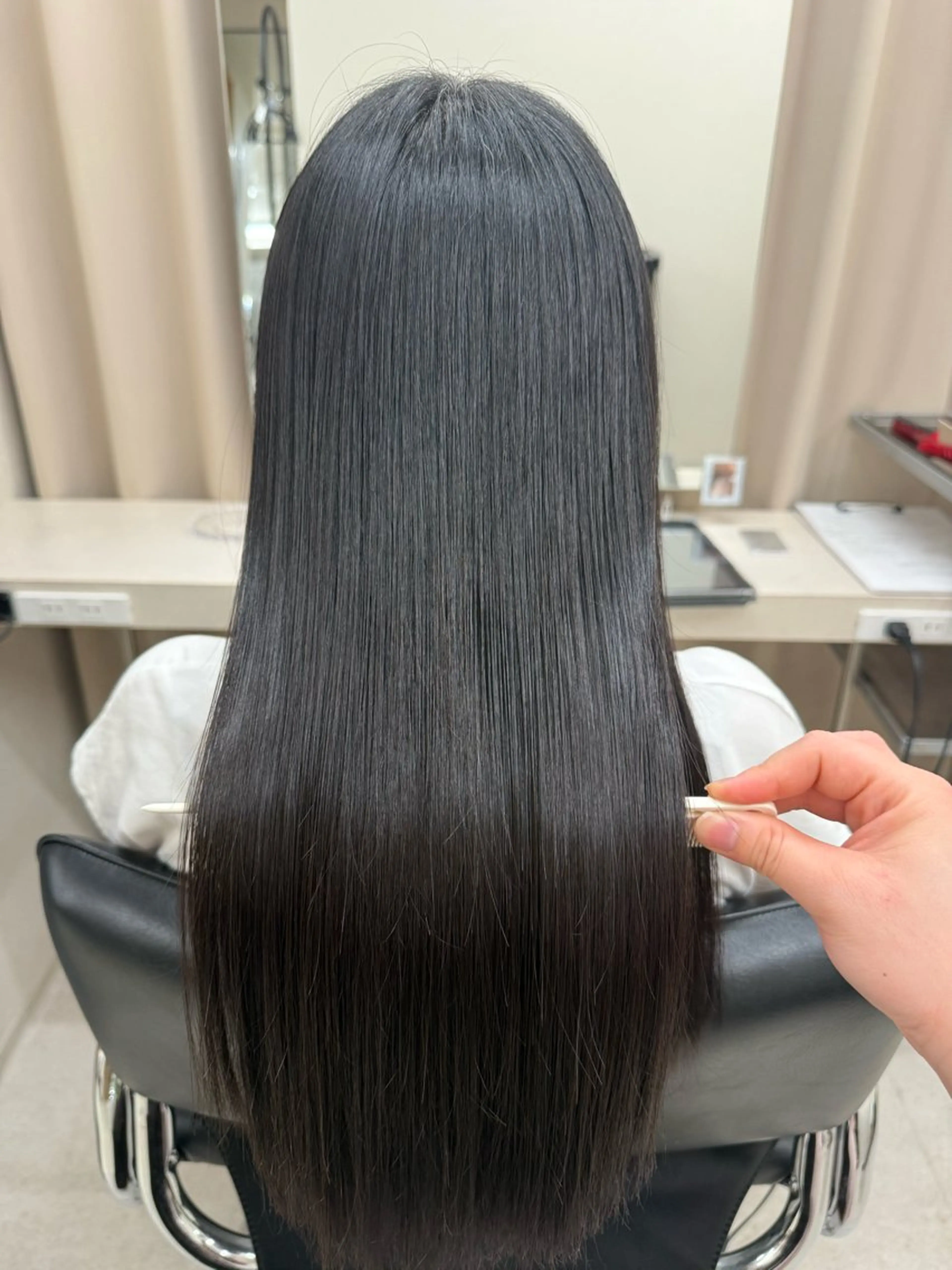 ロング パーマ 縮毛矯正 髪質改善for doll所属・haru 髪質改善サロンのヘアスタイル