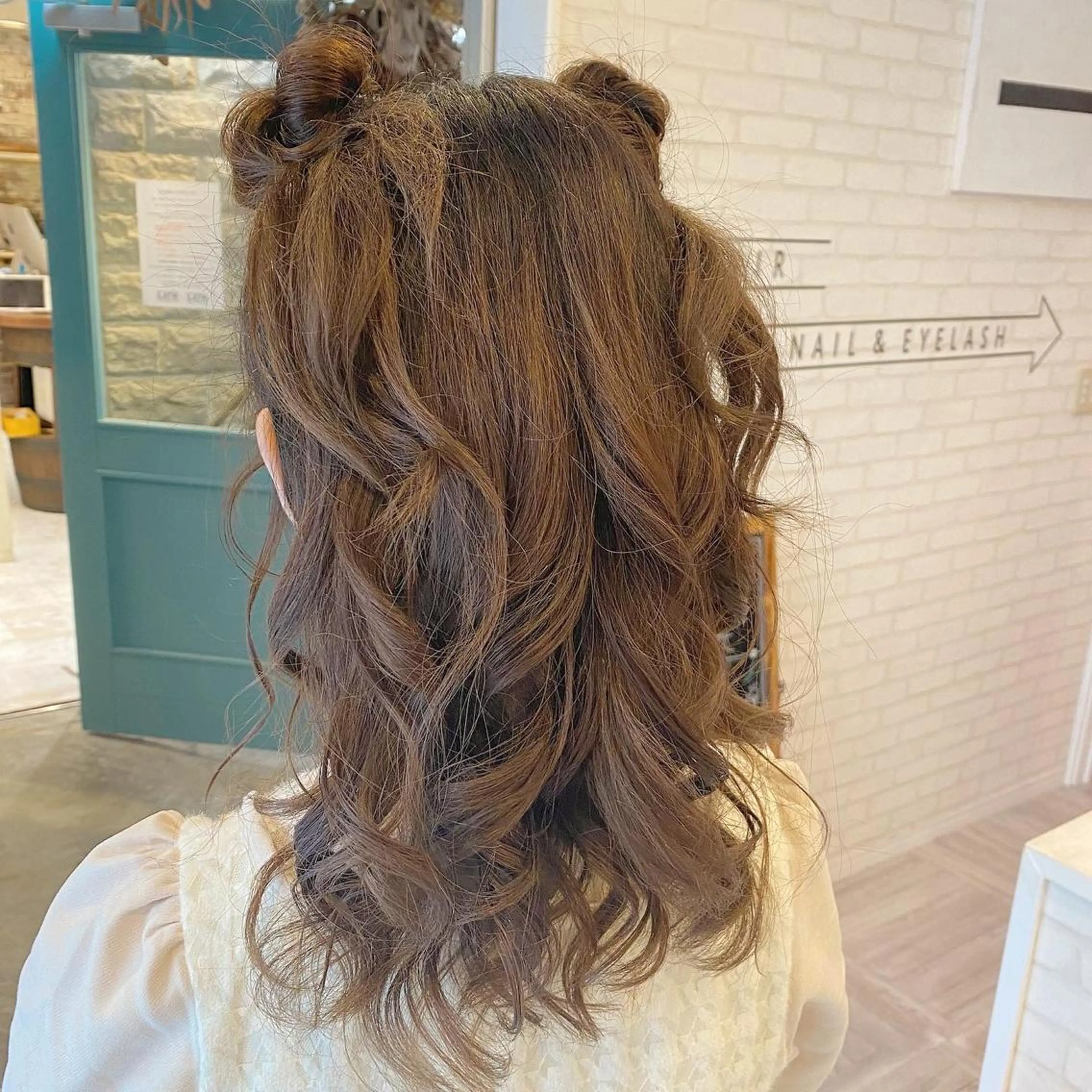 セミロング ヘアアレンジ すずき なぎさ☀️のヘアスタイル