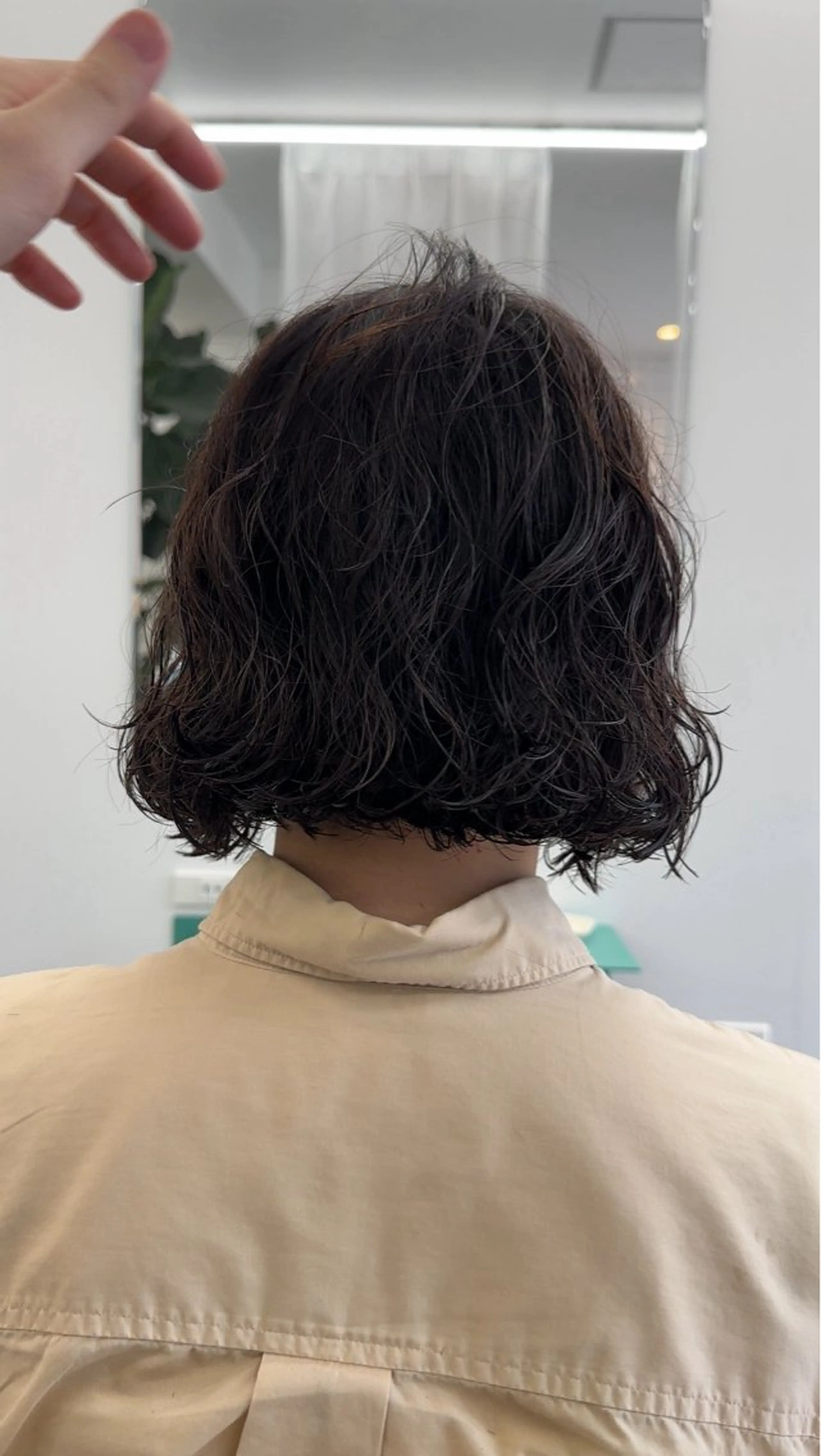 ショート パーマ ボブ ニュアンスパーマ カット パーマ トリートメント ボブ/レイヤー/ケア パーマ/透明感カラーのヘアスタイル