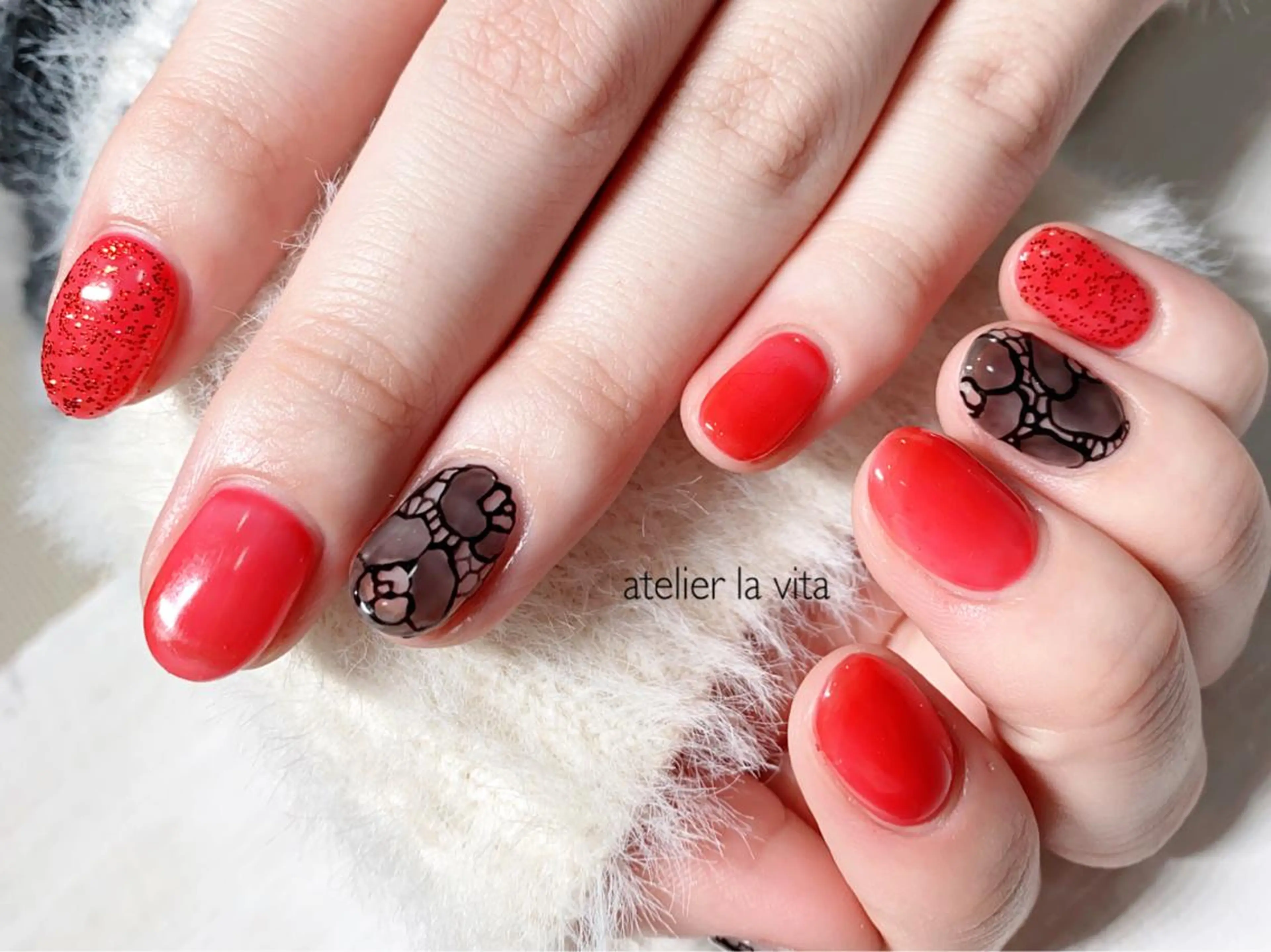 ネイル フラワーネイル レース ワンカラーネイル シンプルネイル 春ネイル ハンドネイル atelier la vita所属・lavita. mimuraのネイルデザイン