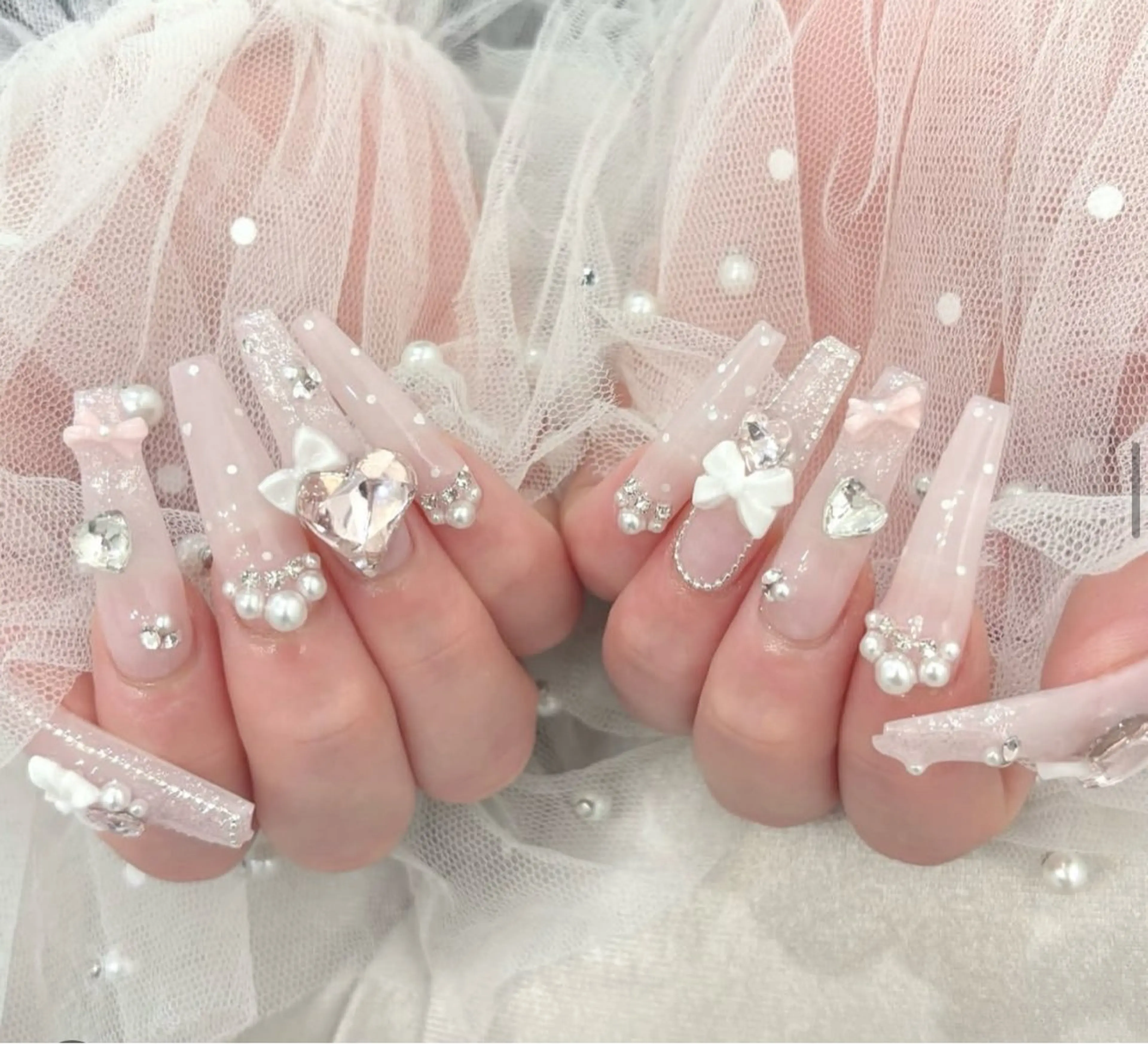 ネイル ジェルネイル 韓国ネイル マグネットネイル ネイルチップ 冬ネイル Lenie Nailのネイルデザイン