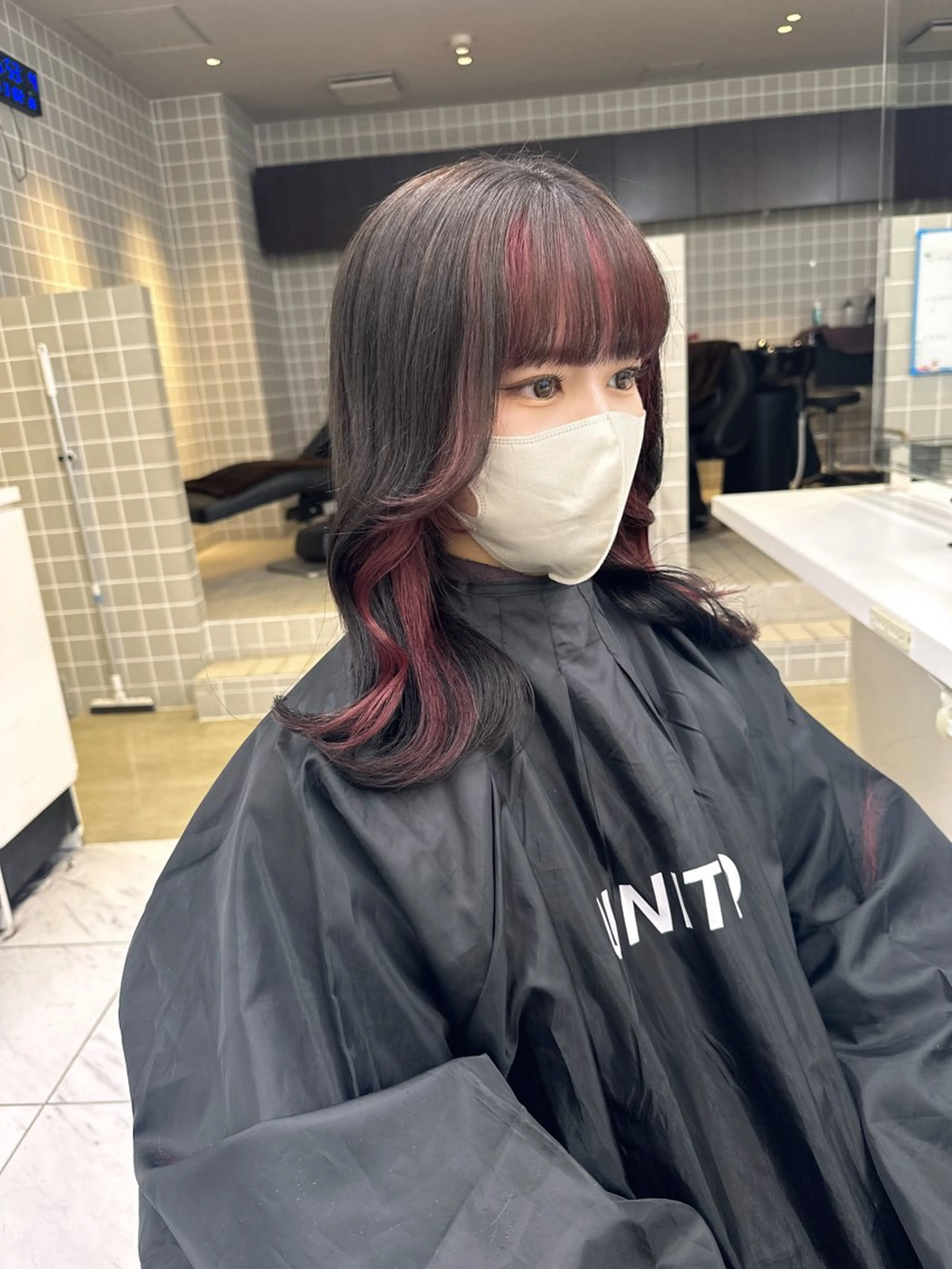 ロング カラー ベージュカラー 黒髪 ブリーチ ブルーカラー ブルーブラック 🪞ハイトーン🪞 🤍waka🤍のヘアスタイル