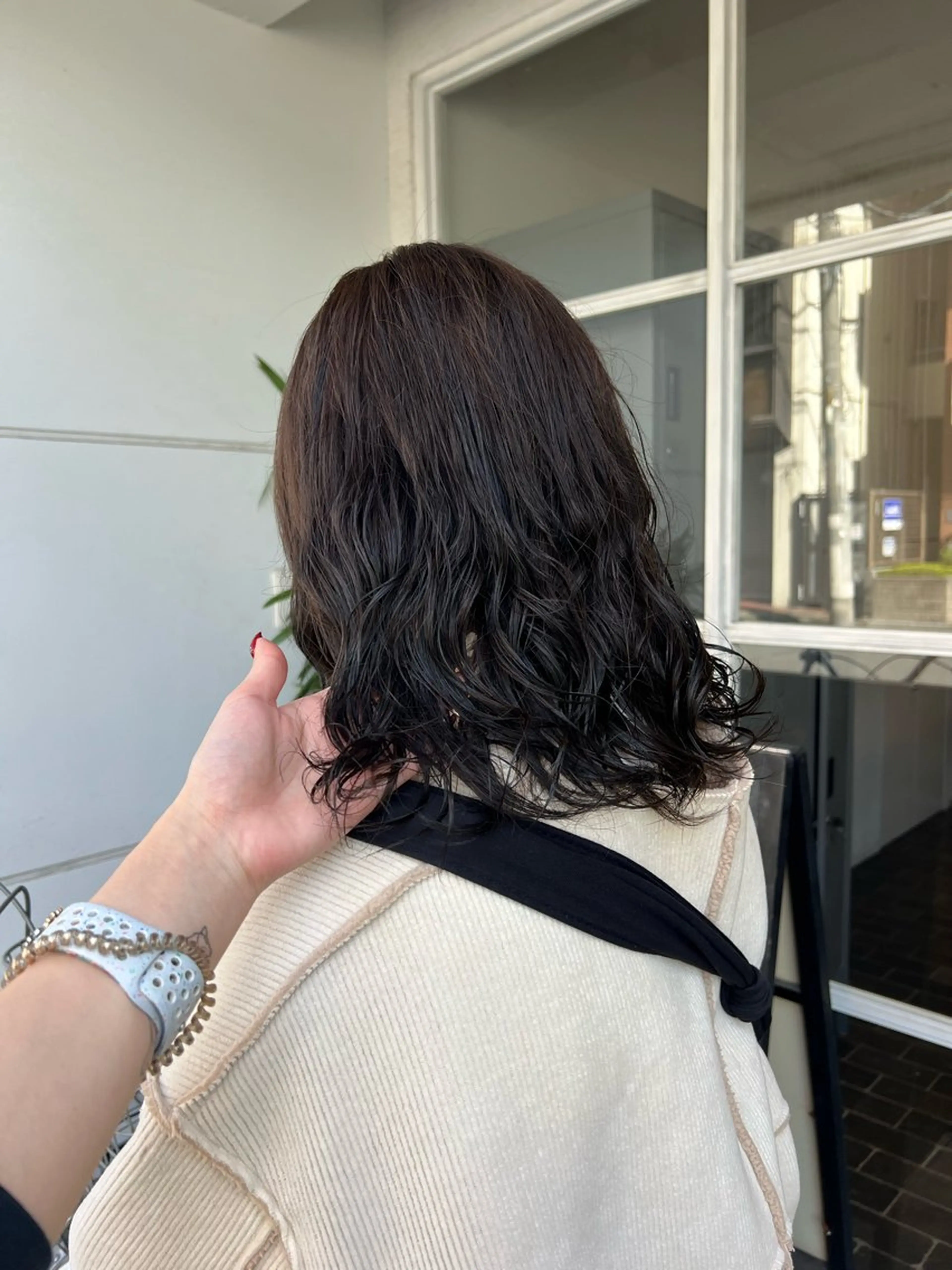 ミディアム カット ヘアカラー ワタナベ モカ🦢ダブルカラーのヘアスタイル