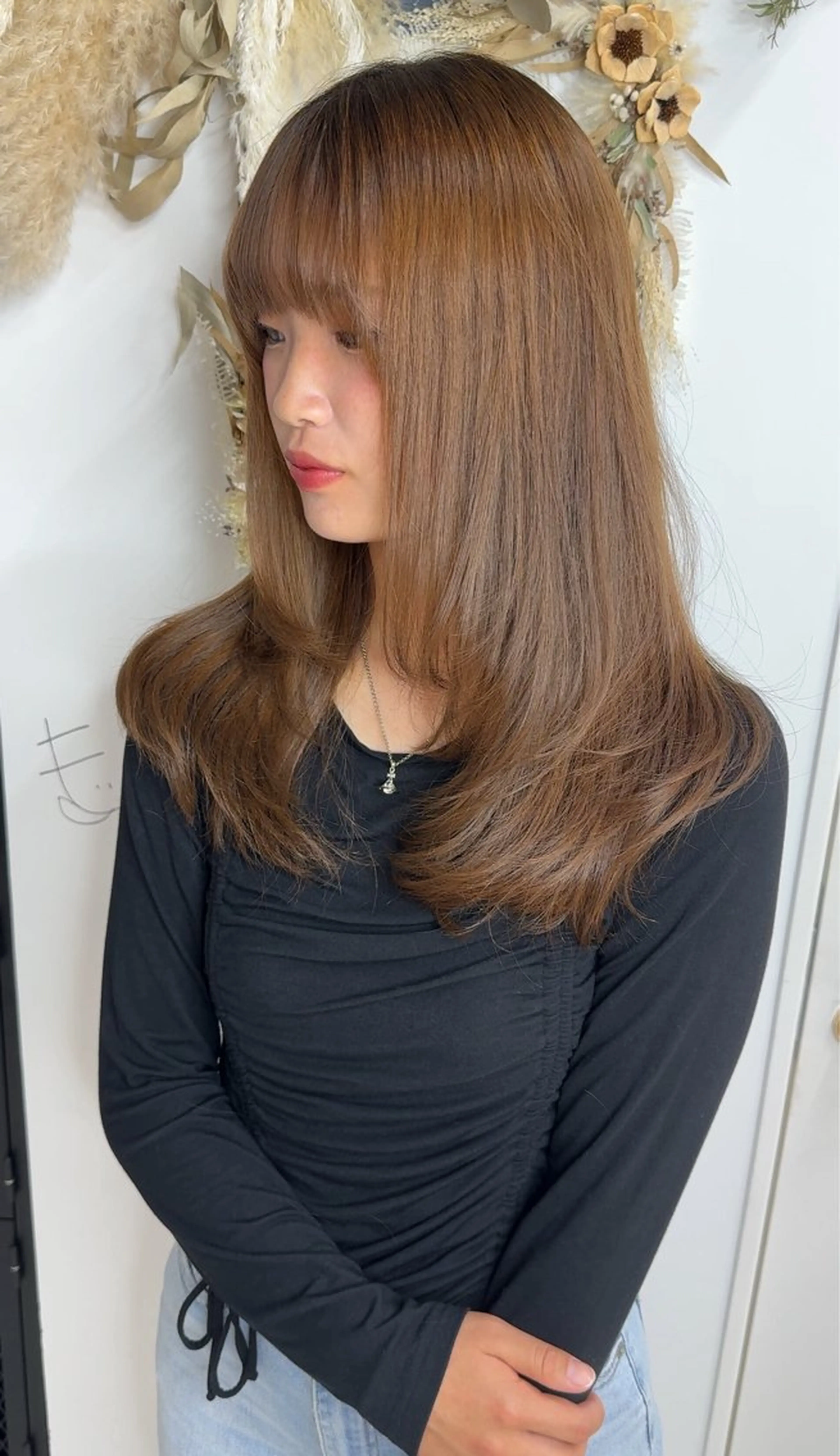 ロング くびれヘア 顔まわりレイヤー 韓国風ヘア レイヤーカット 小顔カット カット Charmant所属・Charmant シェルマンのヘアスタイル