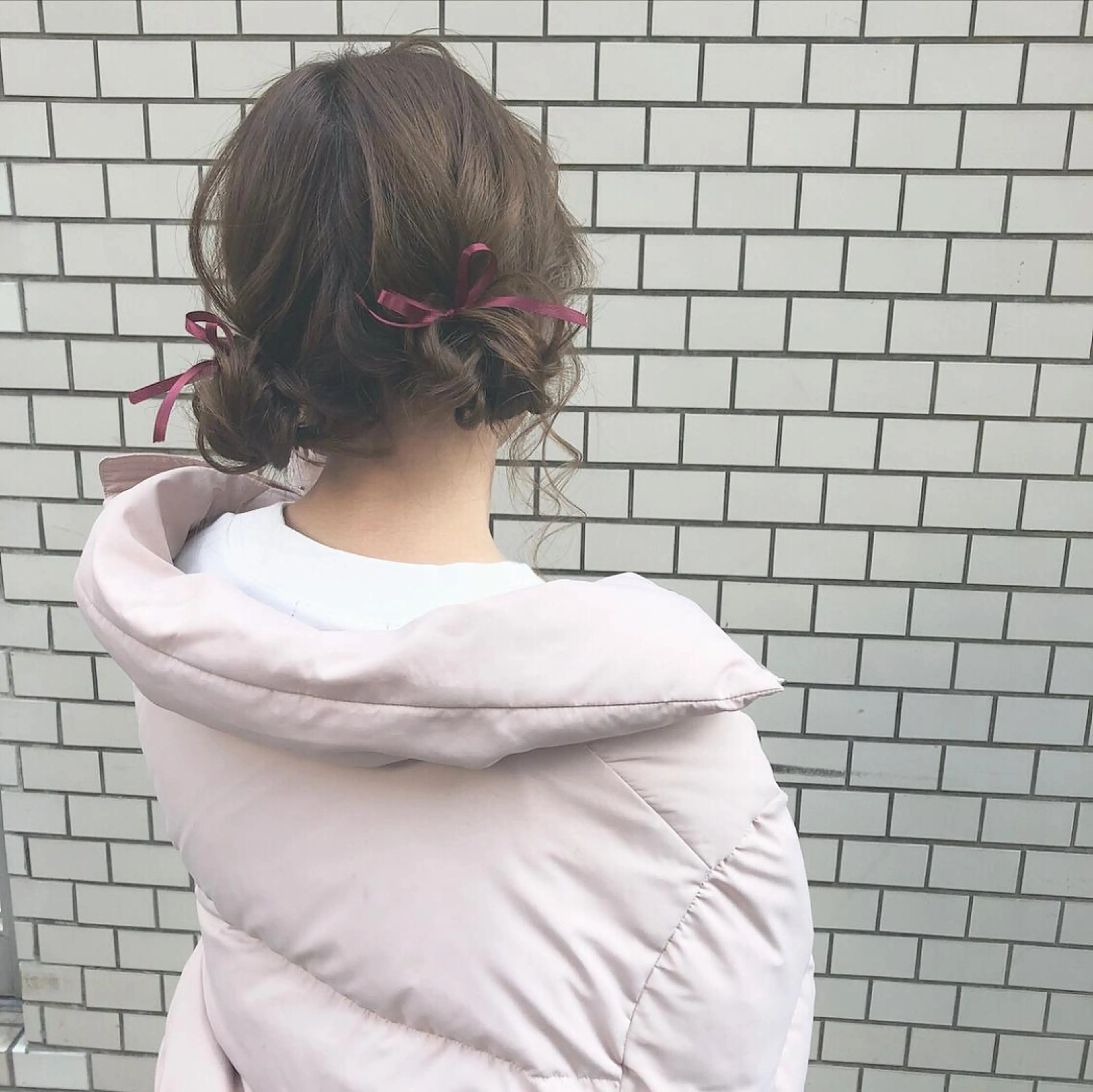 ミディアム カラー ヘアアレンジ お団子ヘア グレージュ autre所属・大久保 ひでなりのヘアスタイル