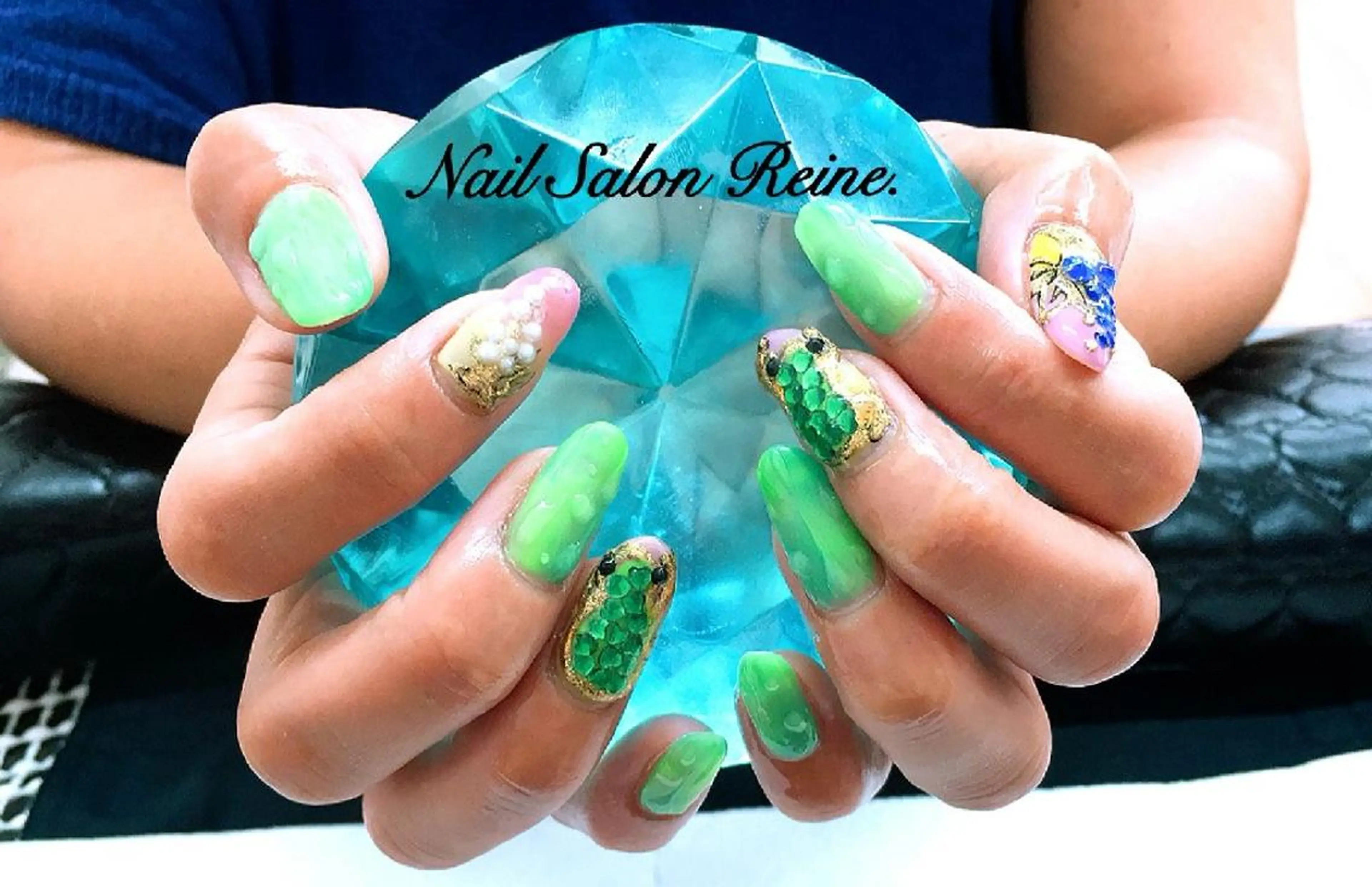 ネイル Nailsalon Reine所属・玉栄 伶奈のネイルデザイン