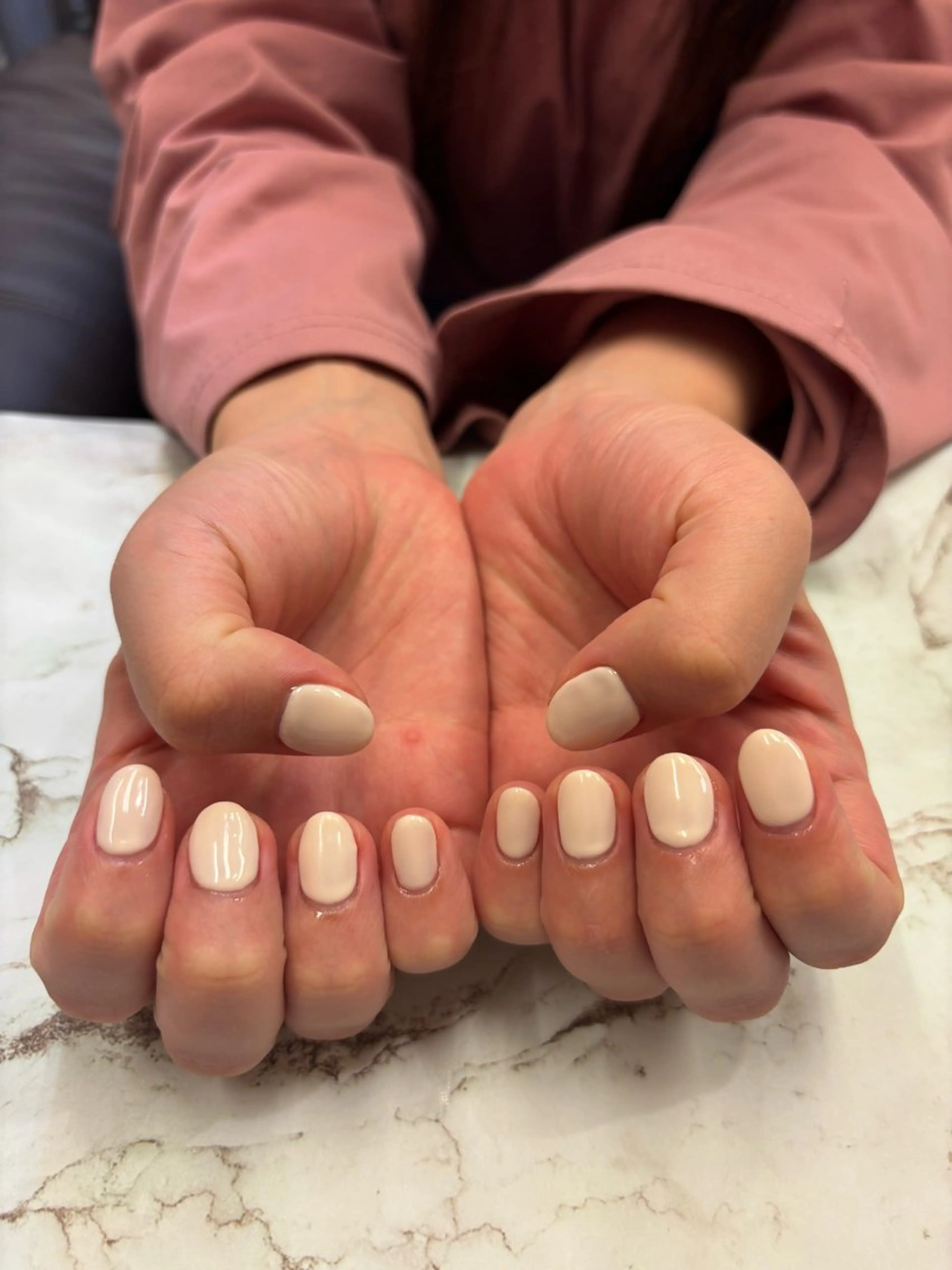 ネイル ワンカラーネイル Honey Bee所属・Honey Bee Mikuのネイルデザイン