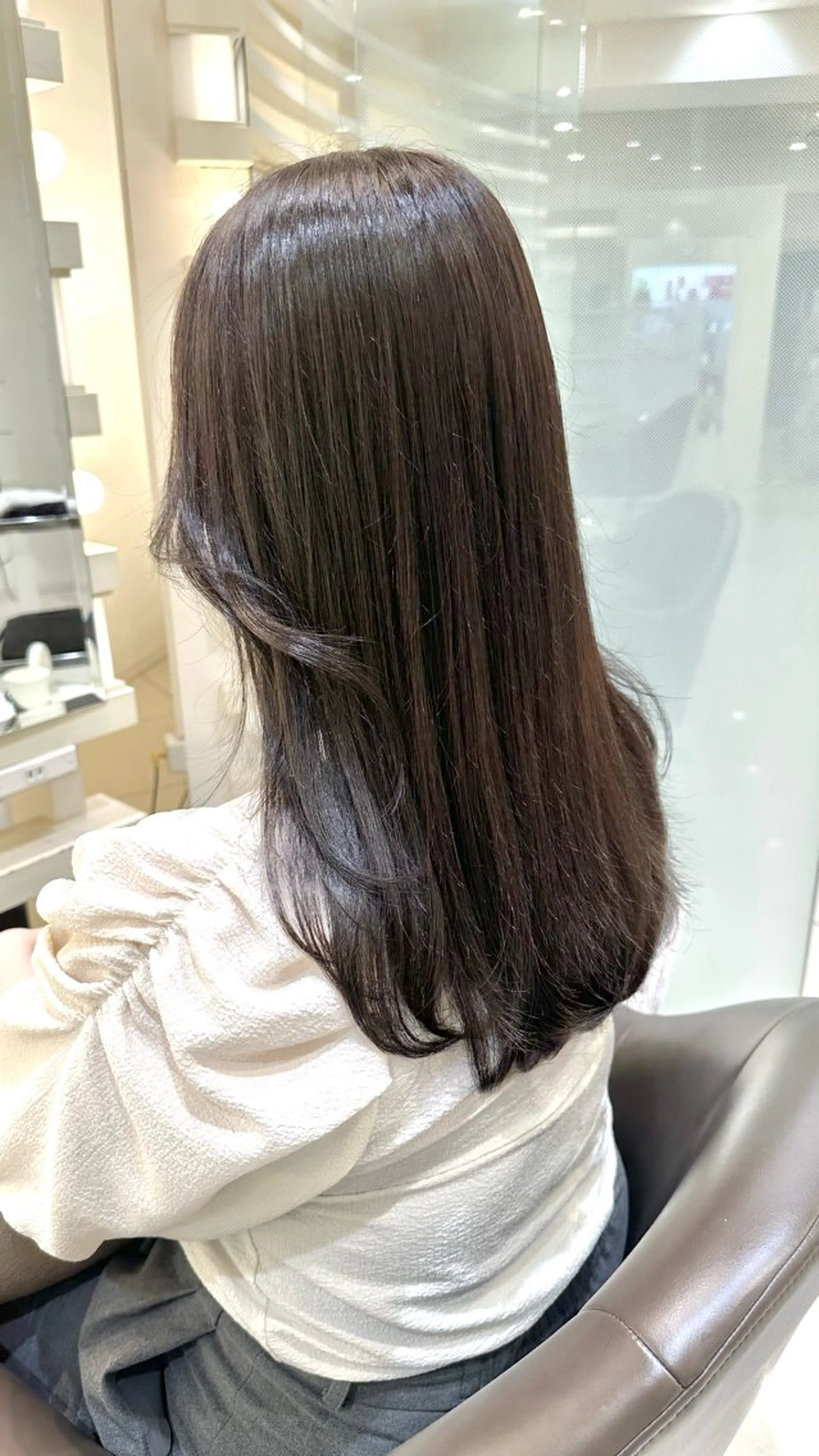セミロング カラー 🤎ハイライト/ 耳ツボジュエリー🤎のヘアスタイル