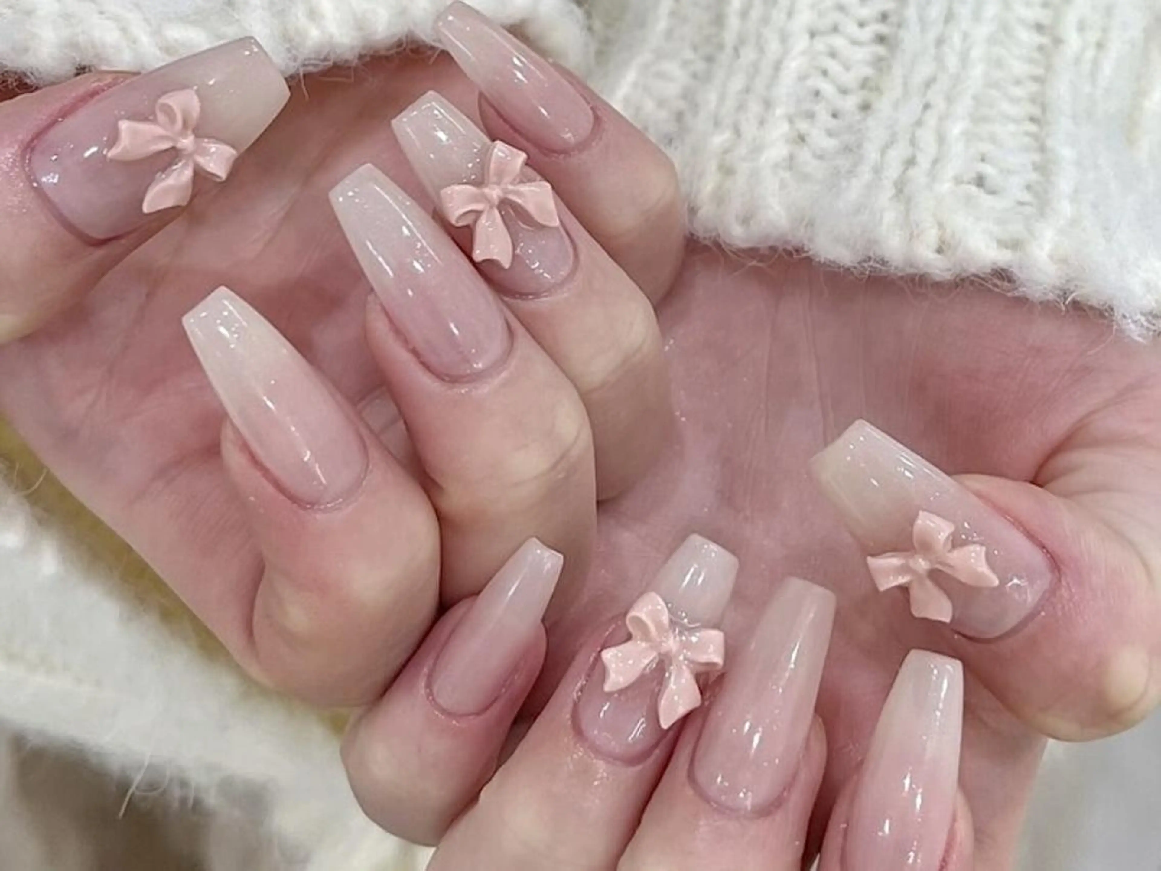 ネイル アートネイル ガーリー マグネットネイル 持ち込み ki🍒🍒 ki ツルツルネイルのネイルデザイン