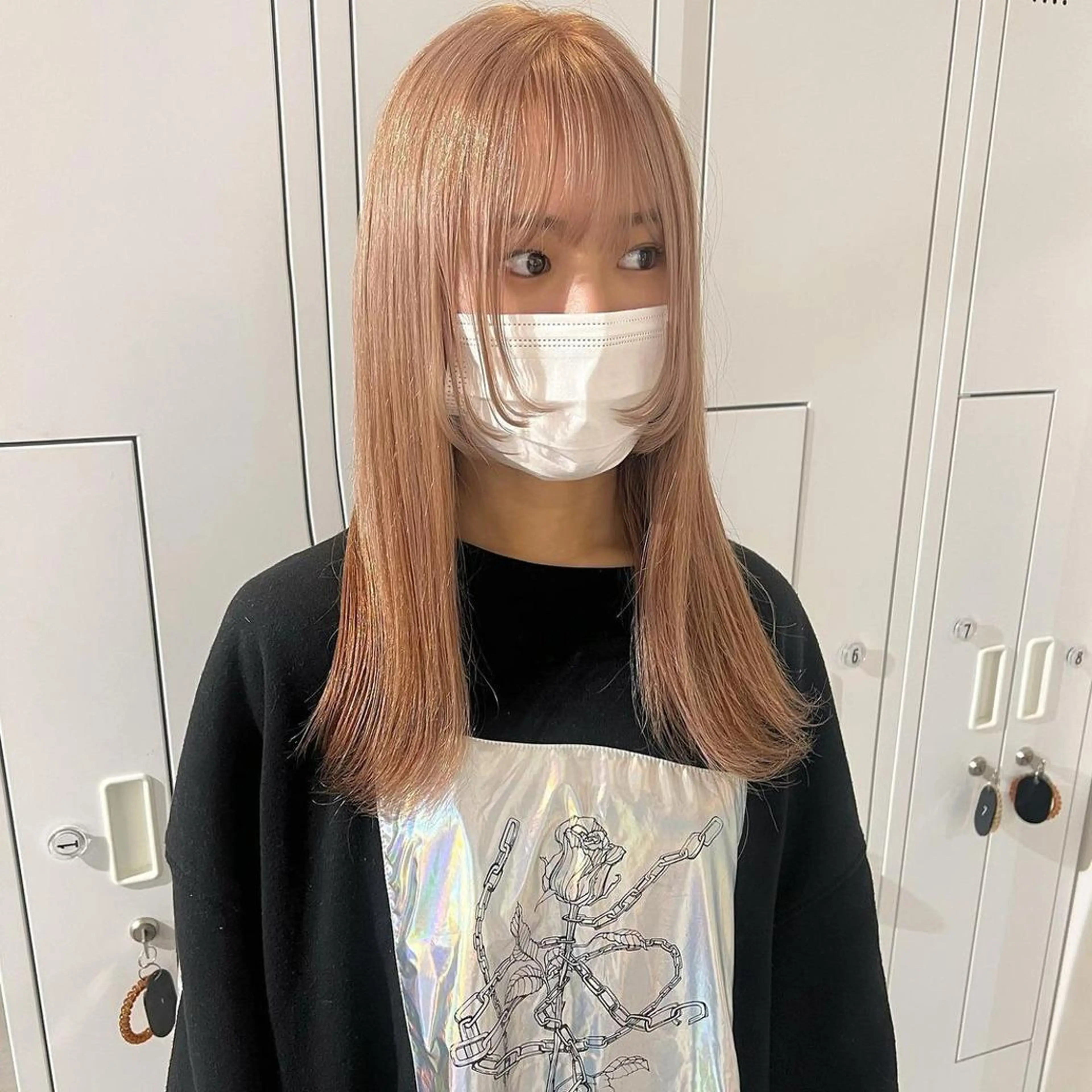 セミロング カラー ベージュカラー ハイトーンカラー ブリーチ、髪質改善 Noe心斎橋店のヘアスタイル