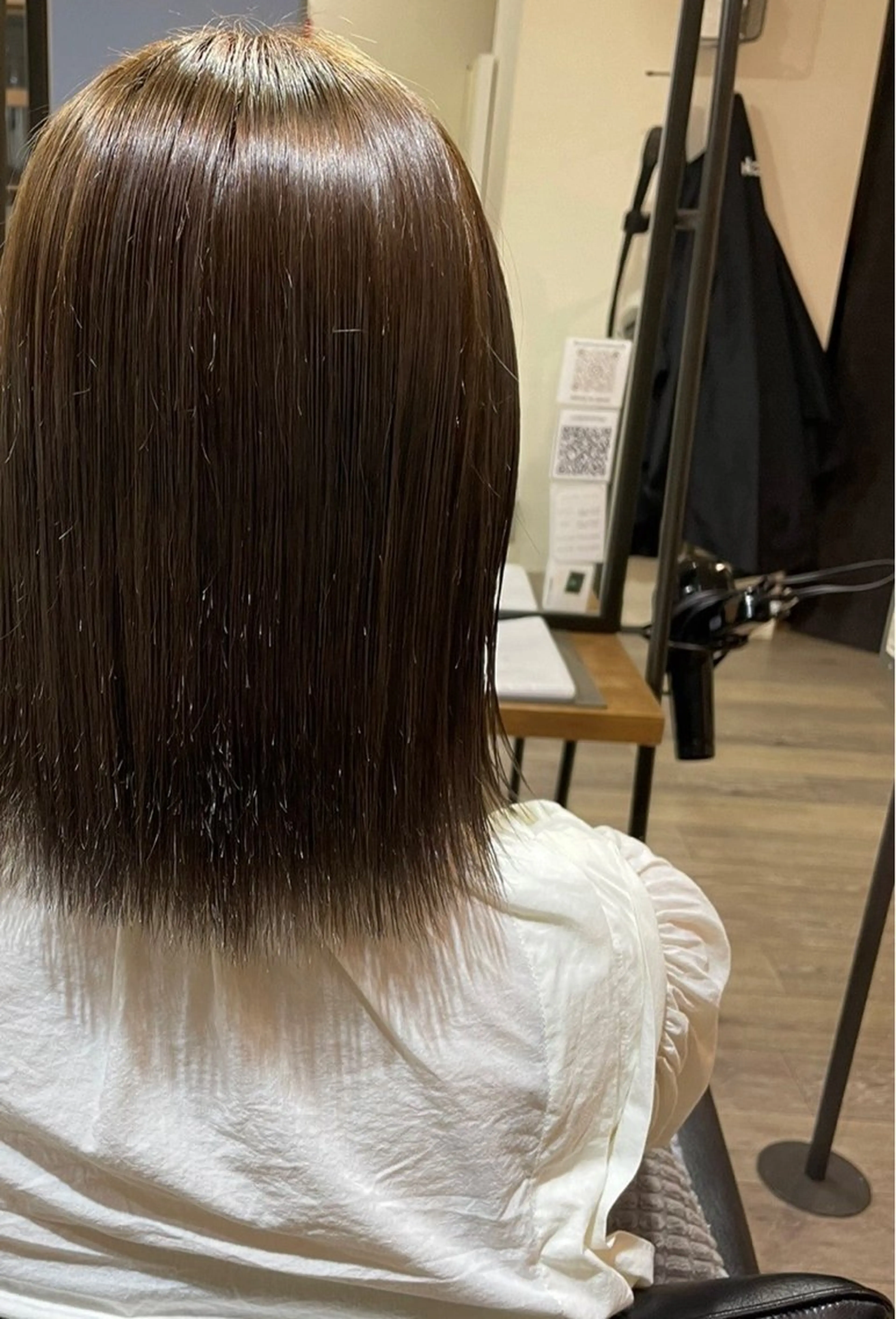 カラー ブリーチ ブラウンカラー 透明感カラー ダブルカラー オリーブブラウン 赤荻 まりものヘアスタイル