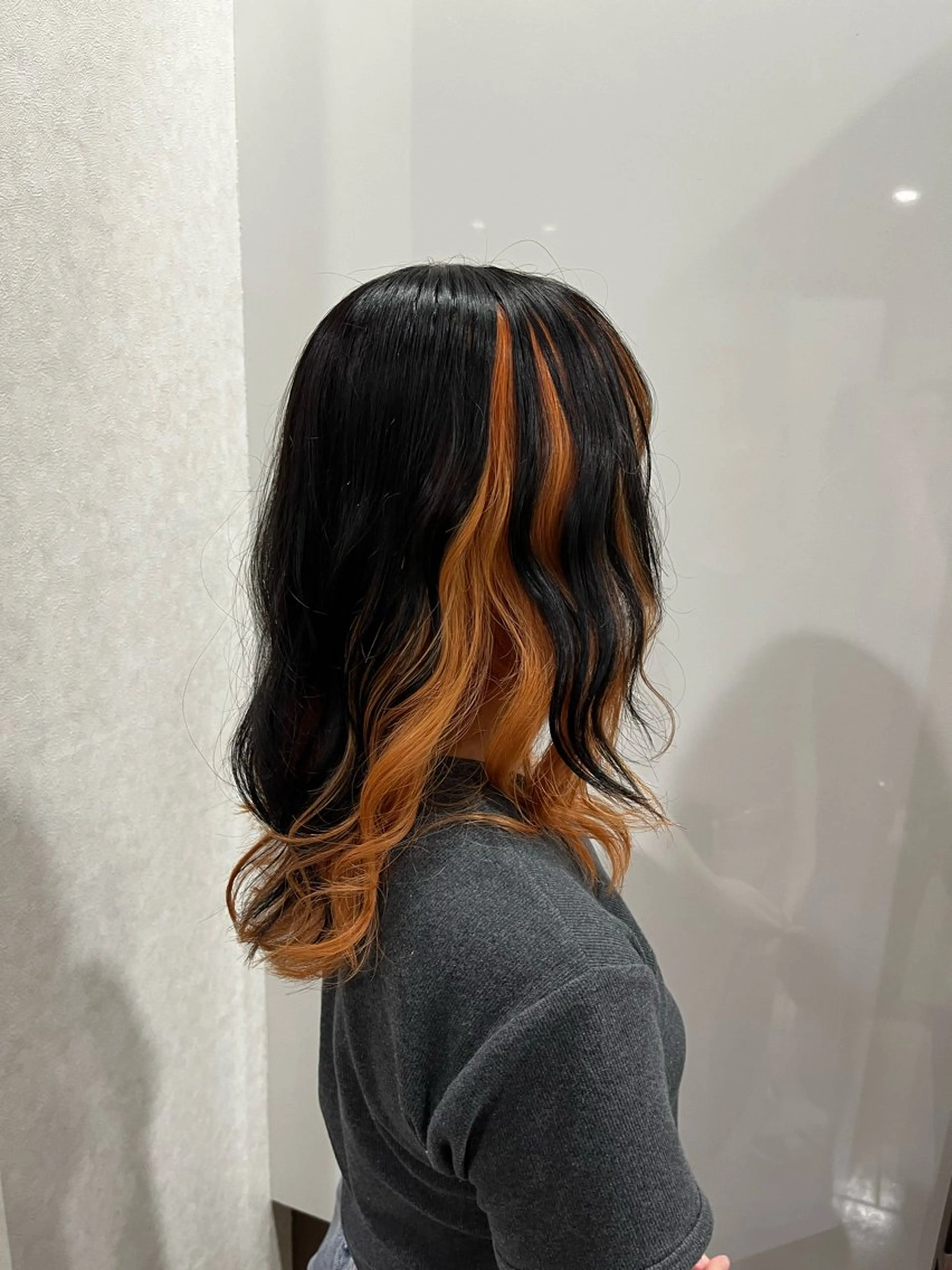 セミロング カラー 顔周りカット レイヤーカット 長谷川 柚乃のヘアスタイル