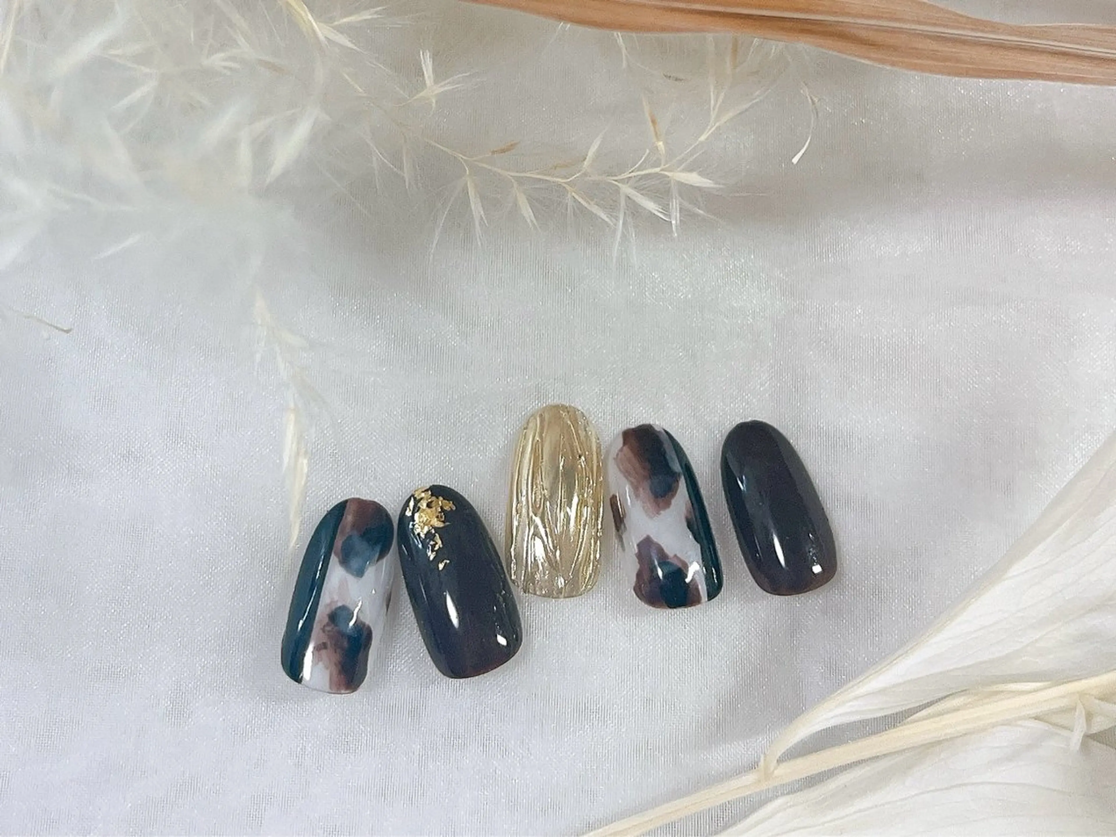 ネイル オーロラネイル ブルー フットネイル フレンチネイル ジェルネイル kiki nail たまプラーザのネイルデザイン