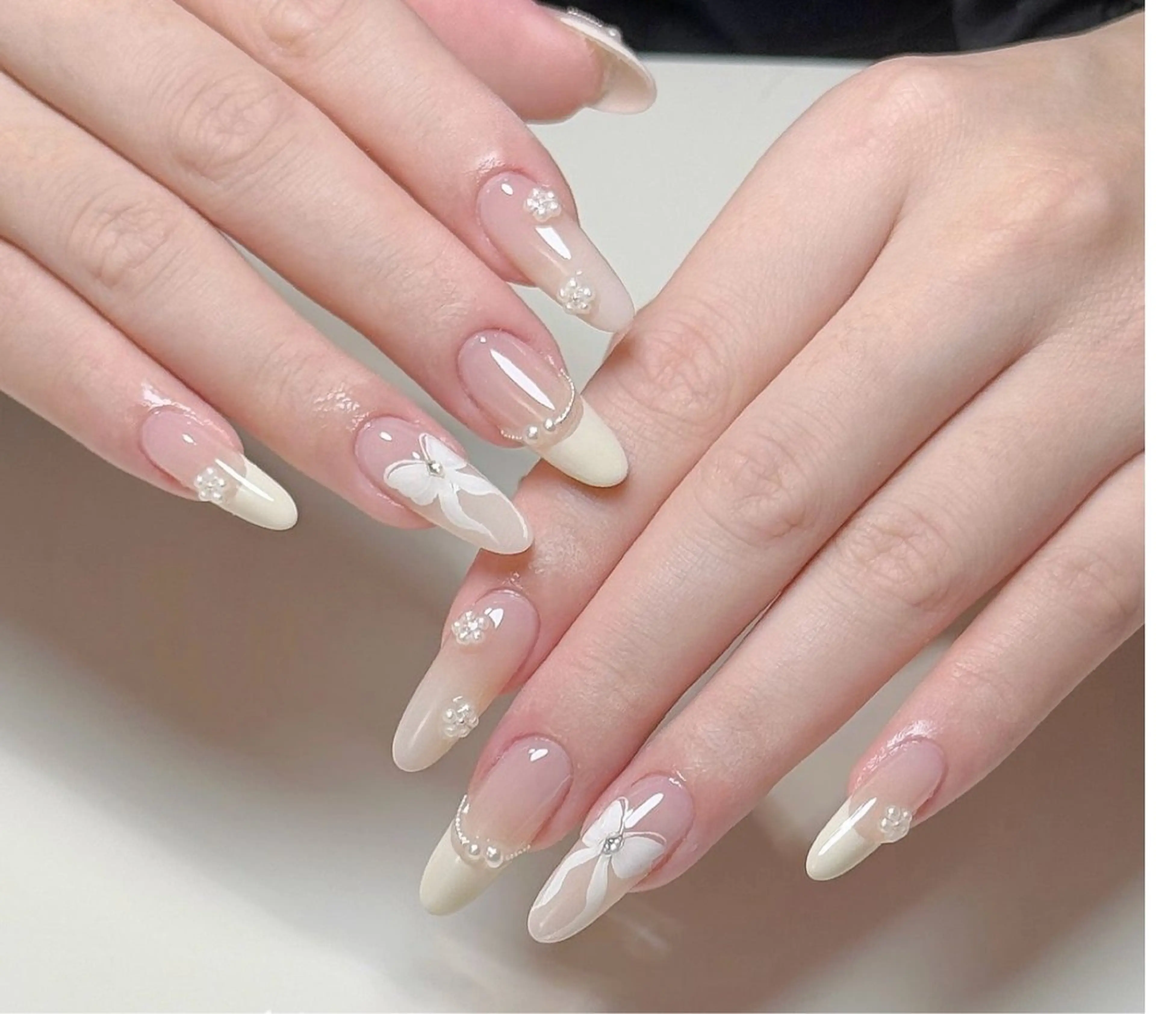 ネイル アートネイル 長さ出し フットネイル フレンチネイル ジェルネイル ハンドネイル フットネイル ハンドケア Kawaii Nail Salon所属・Kawaii-jp Tomisatoのネイルデザイン